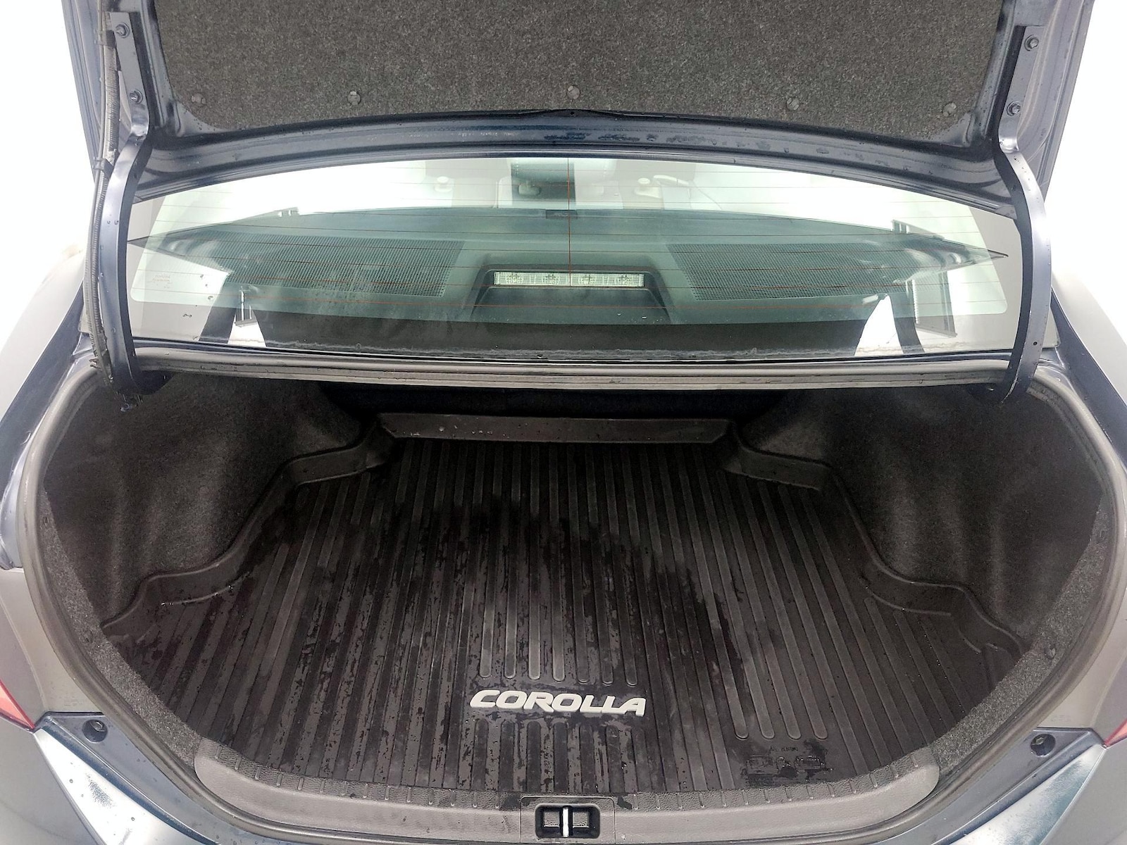 2018 Toyota Corolla LE - Photo 21