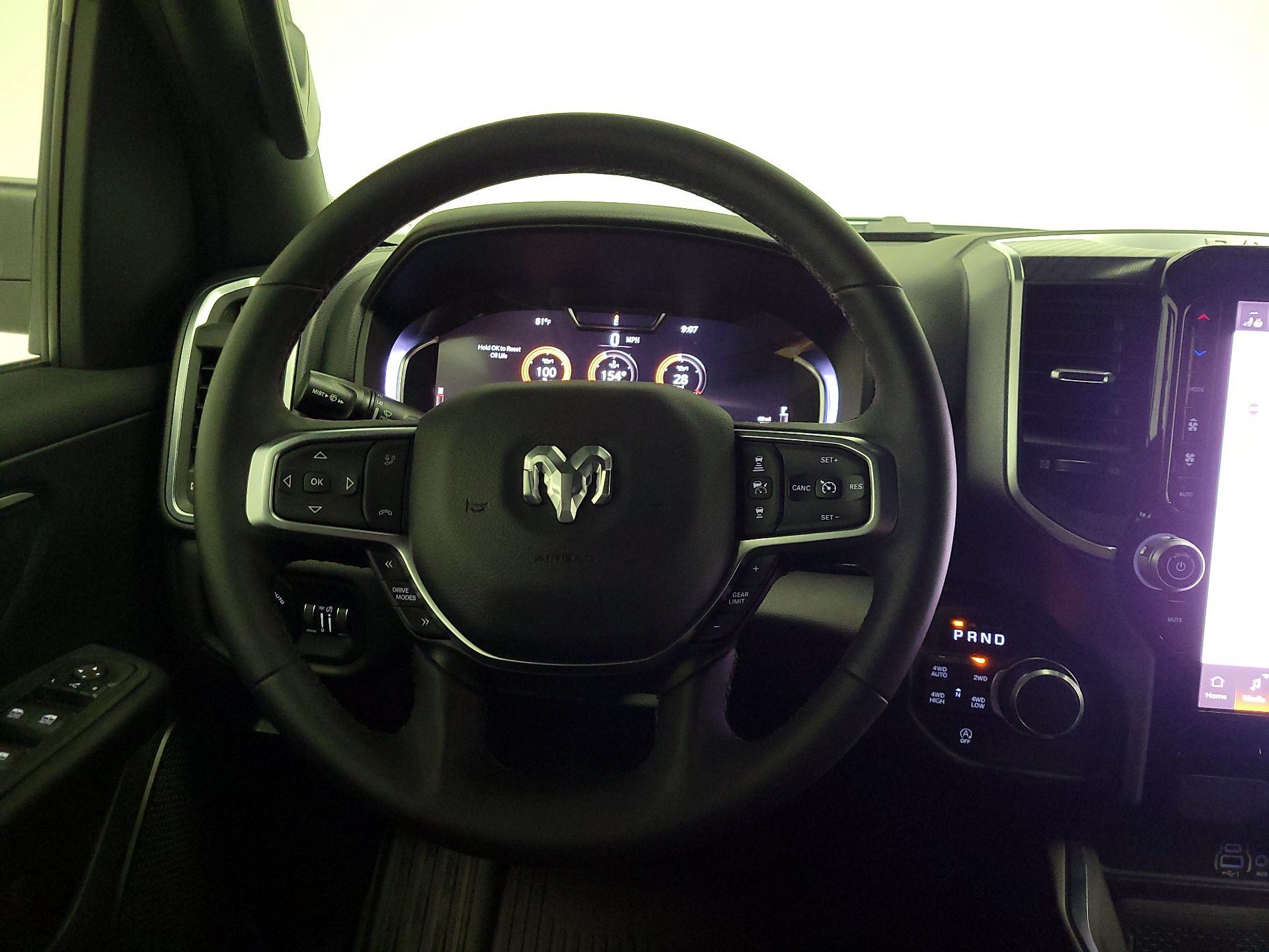Thumbnail: 2025 RAM 1500 - 10