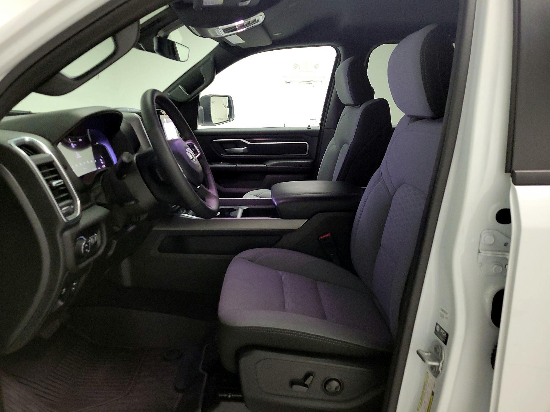 Thumbnail: 2025 RAM 1500 - 11