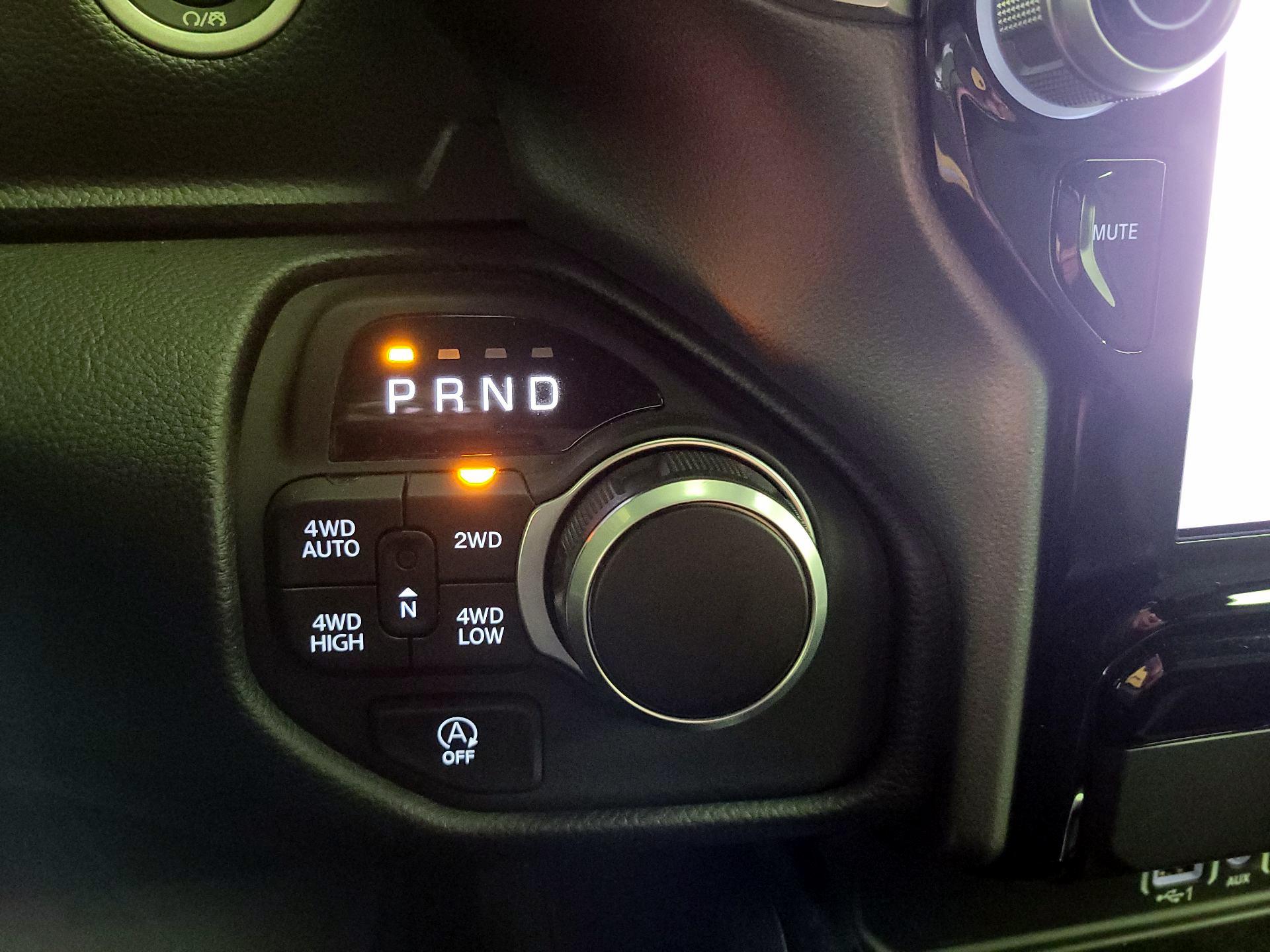 Thumbnail: 2025 RAM 1500 - 18