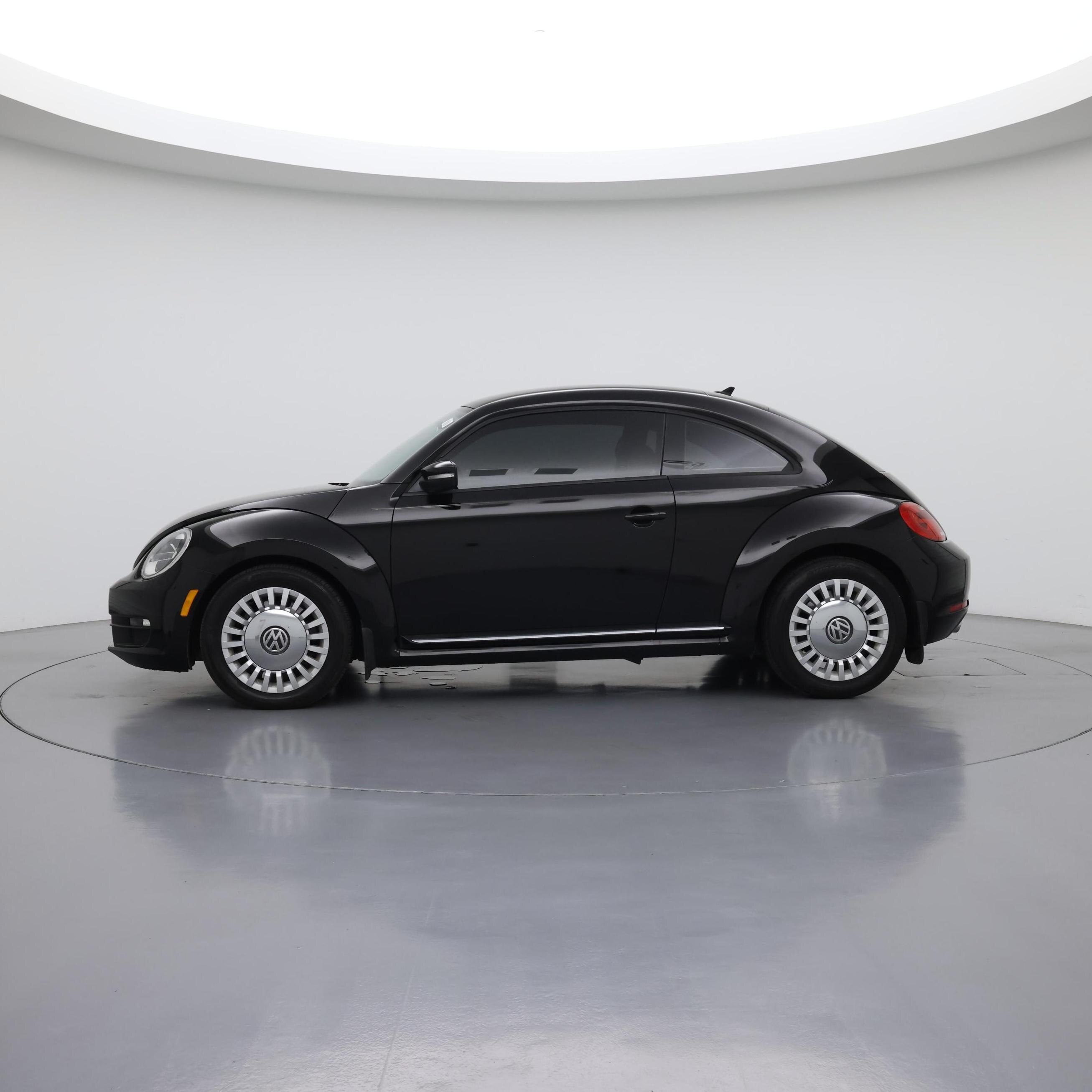 Thumbnail: 2014 Volkswagen Beetle - 3