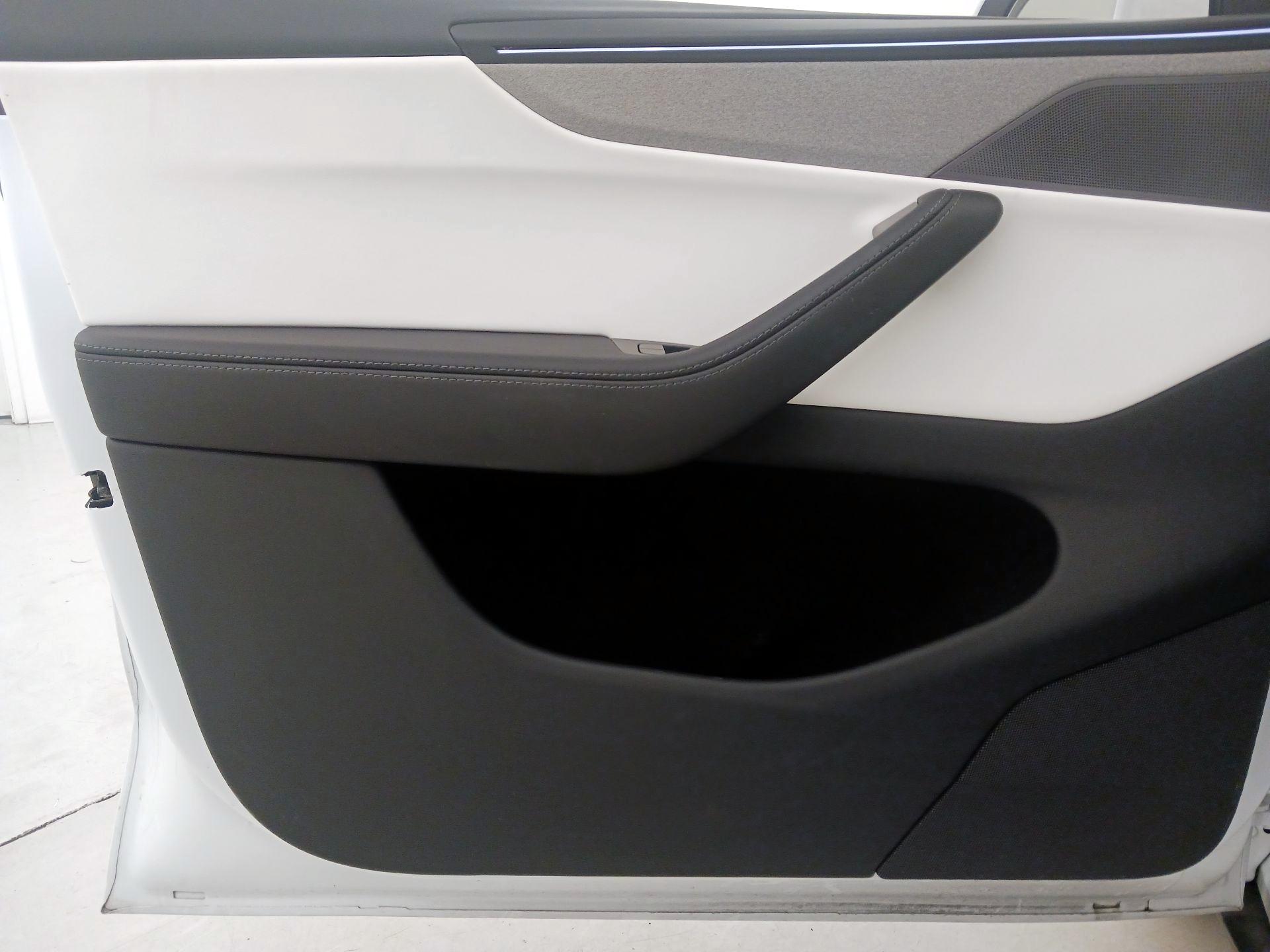 Thumbnail: 2026 Tesla Model Y - 12