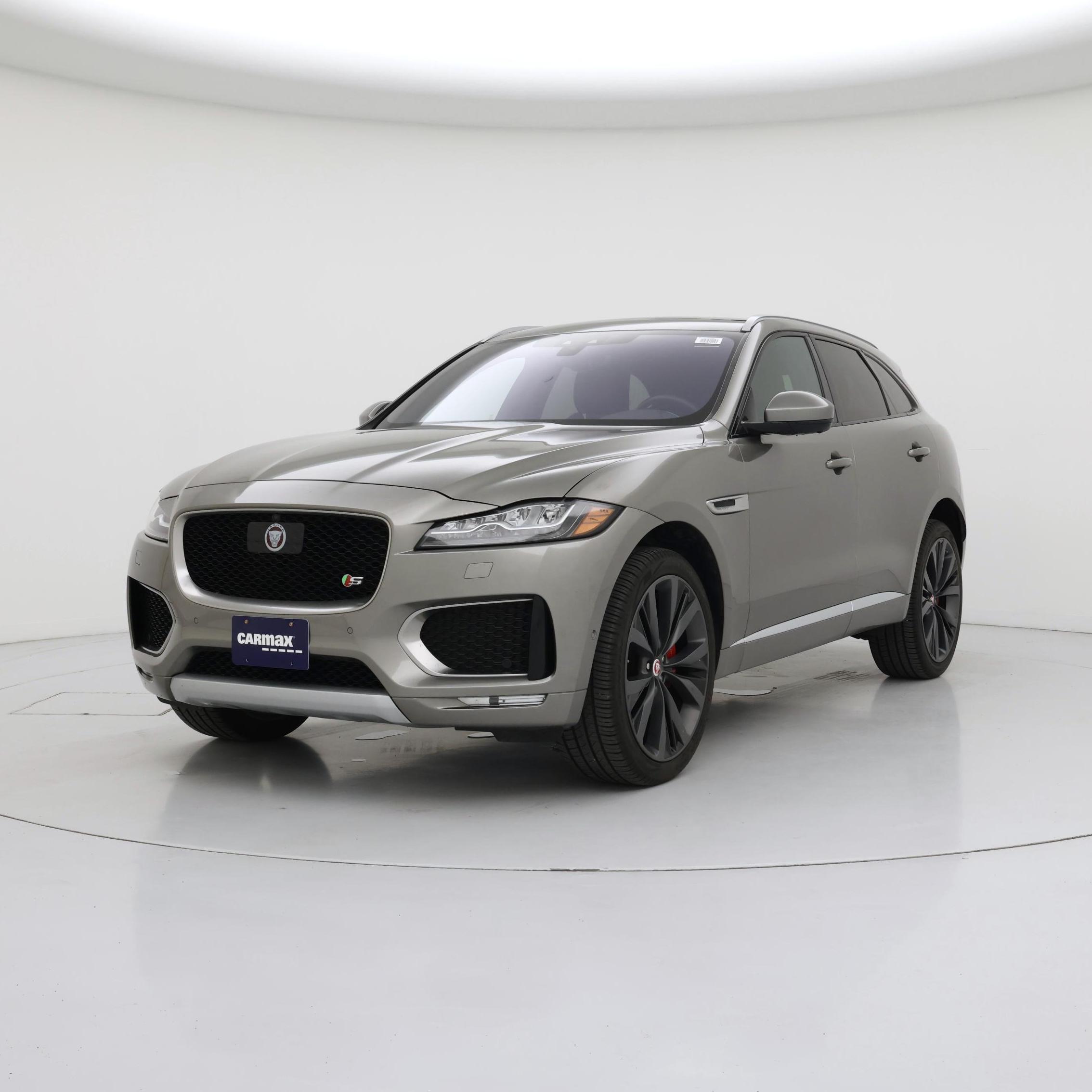 Thumbnail: 2019 Jaguar F-Pace - 4