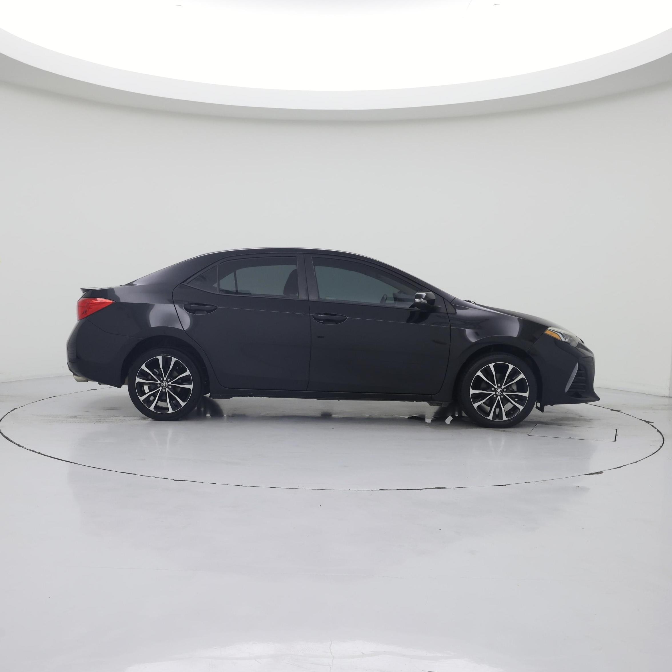 Thumbnail: 2018 Toyota Corolla - 7