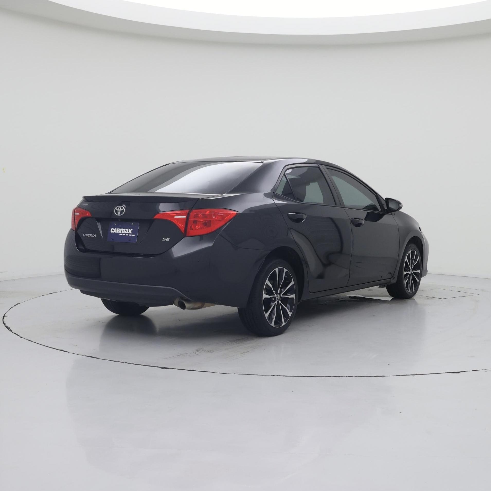 Thumbnail: 2018 Toyota Corolla - 8