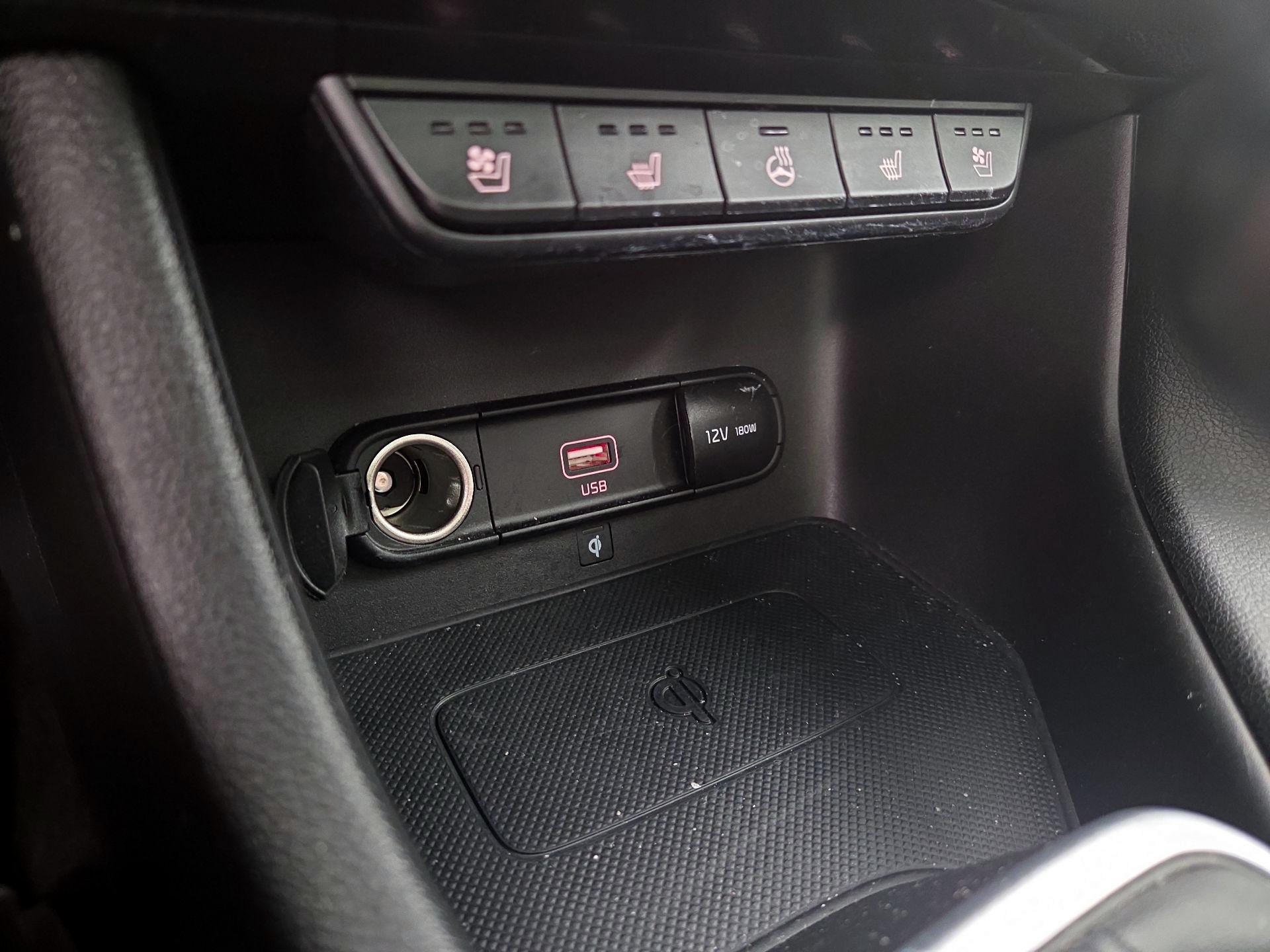 Thumbnail: 2020 Kia Sportage - 19