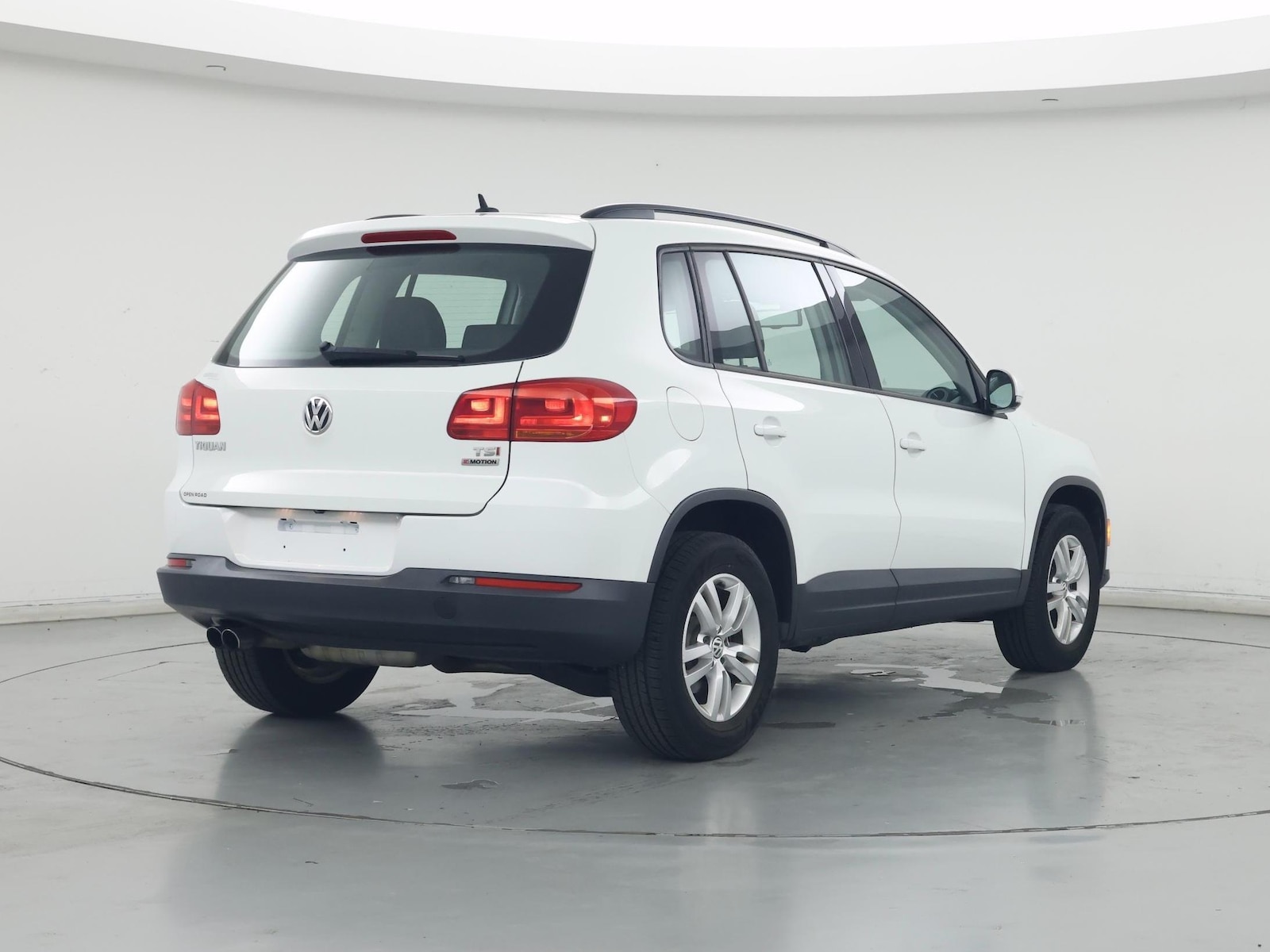 2016 Volkswagen Tiguan S - Photo 9