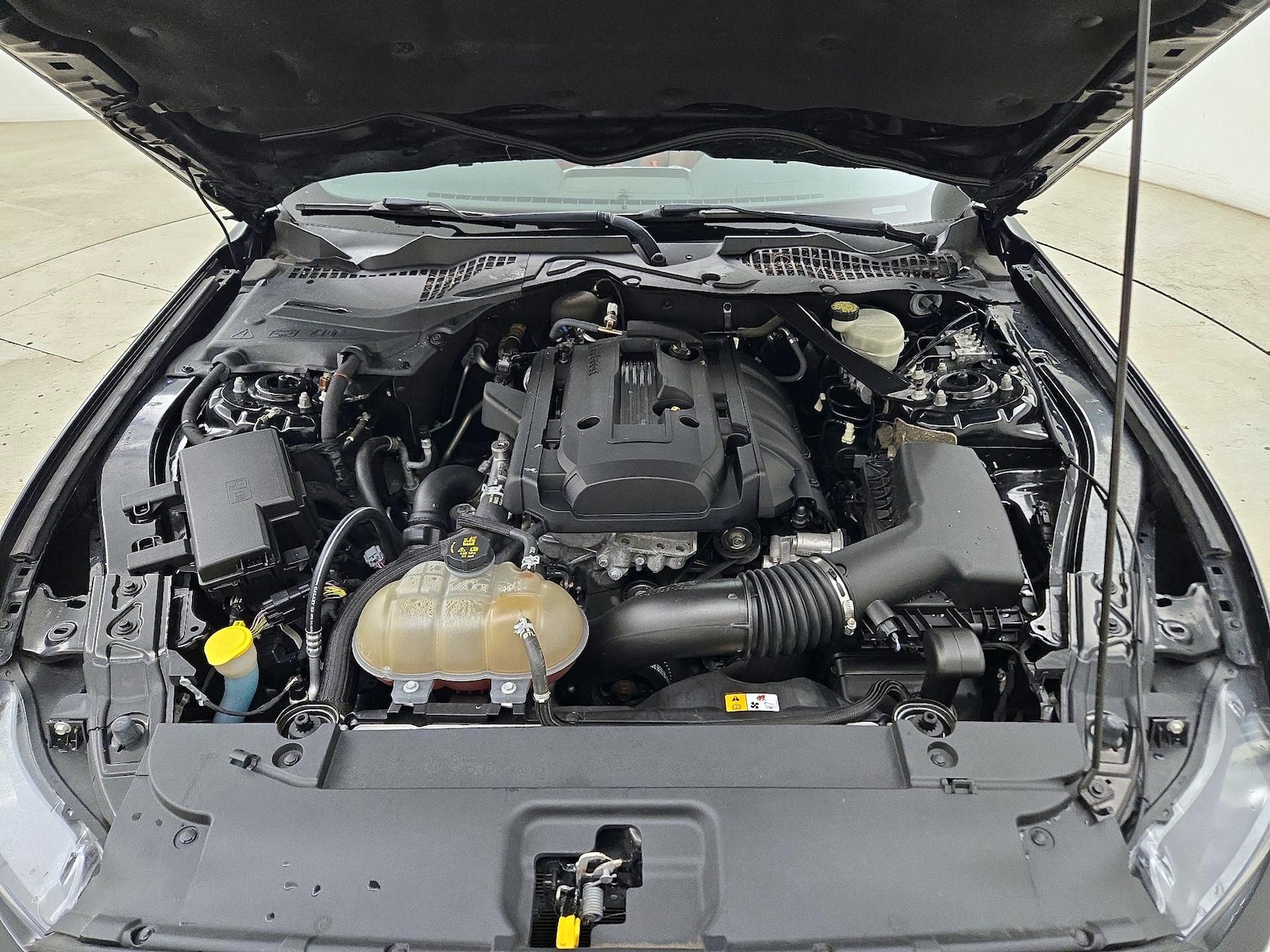 2017 Ford Mustang EcoBoost Premium - Photo 19