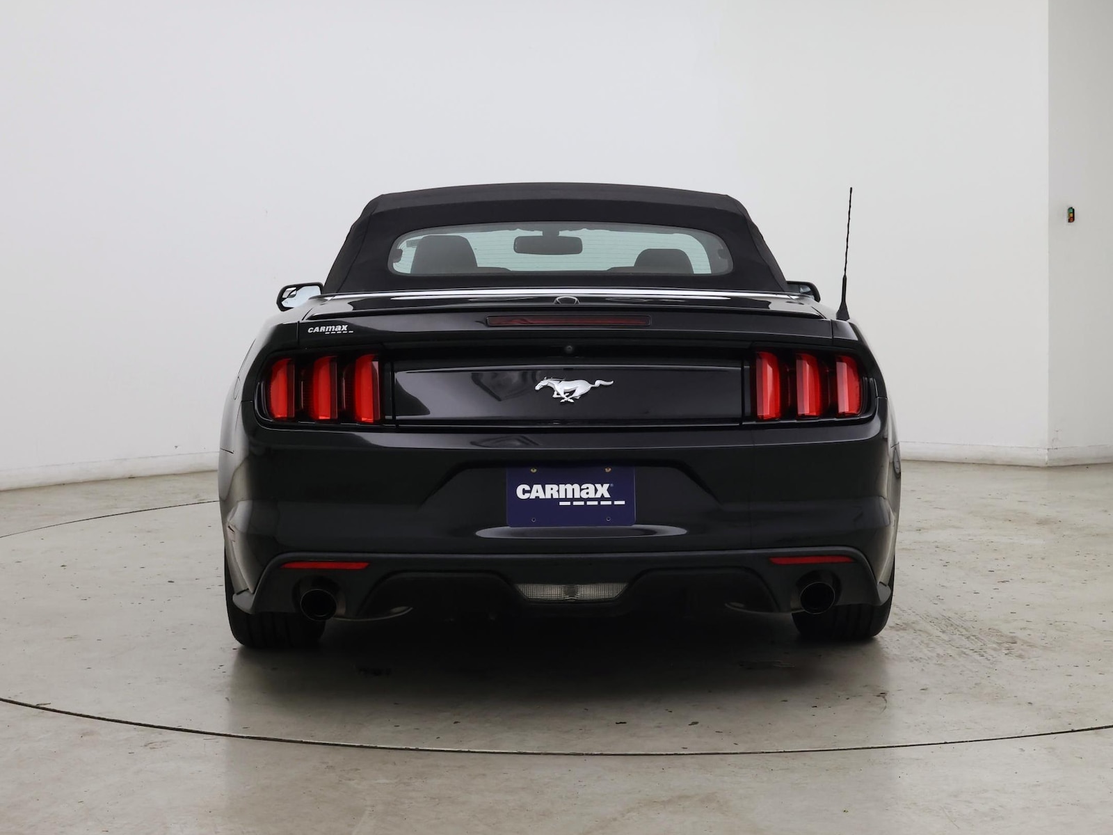 2017 Ford Mustang EcoBoost Premium - Photo 7