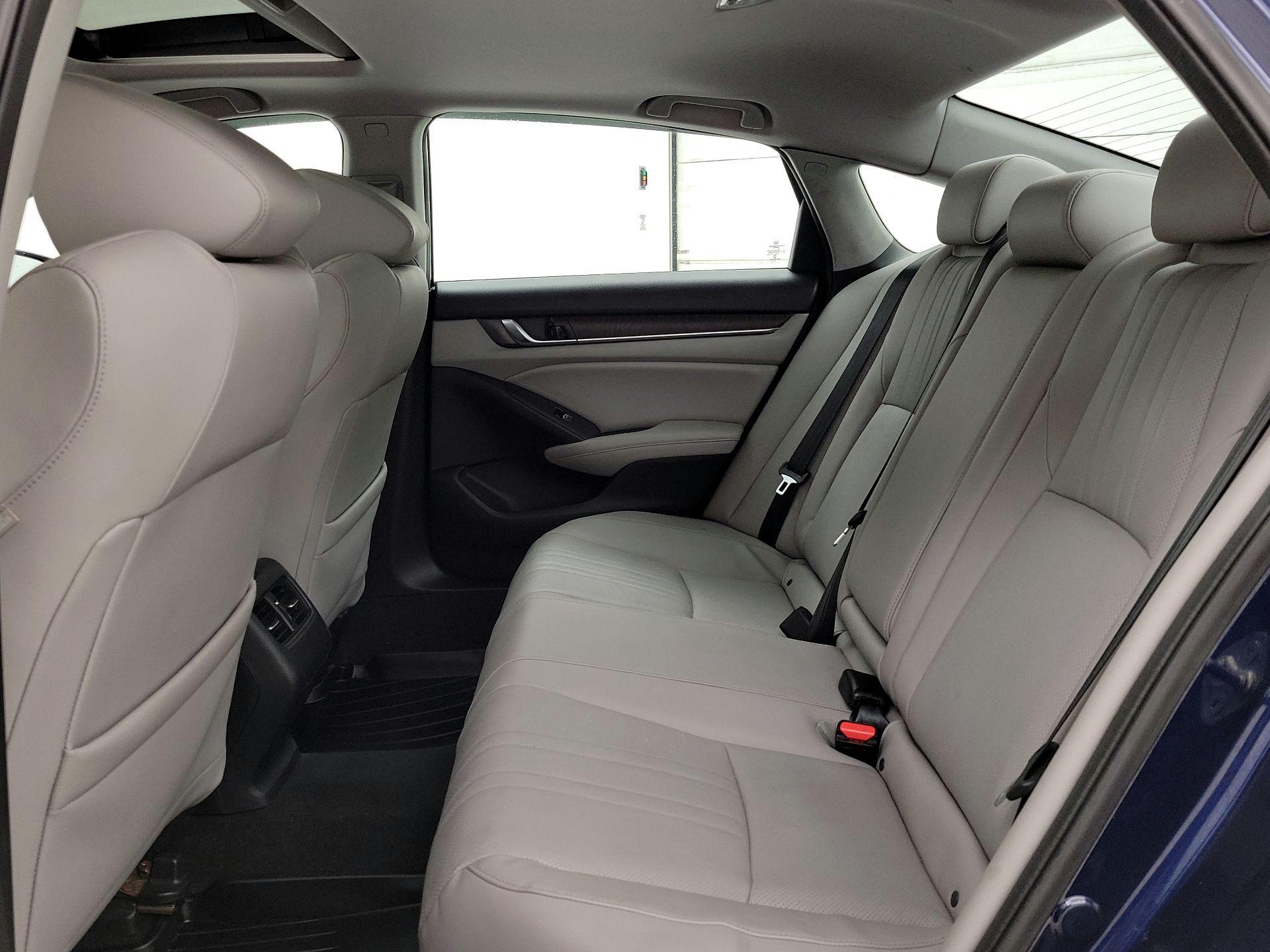 Thumbnail: 2018 Honda Accord - 20