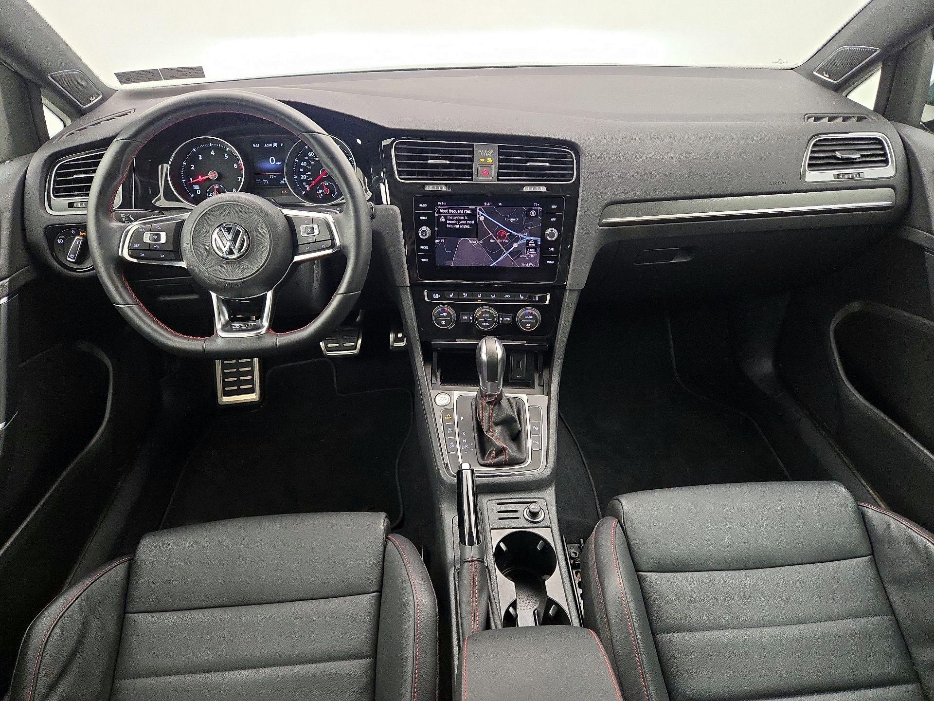 Thumbnail: 2019 Volkswagen Golf - 9