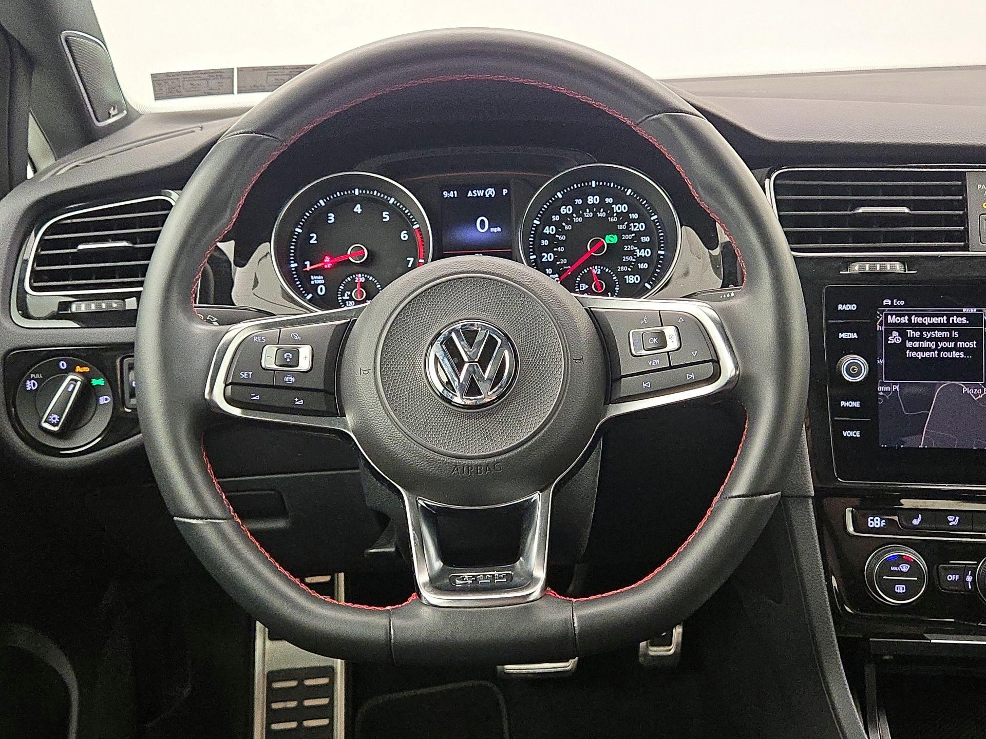 Thumbnail: 2019 Volkswagen Golf - 10