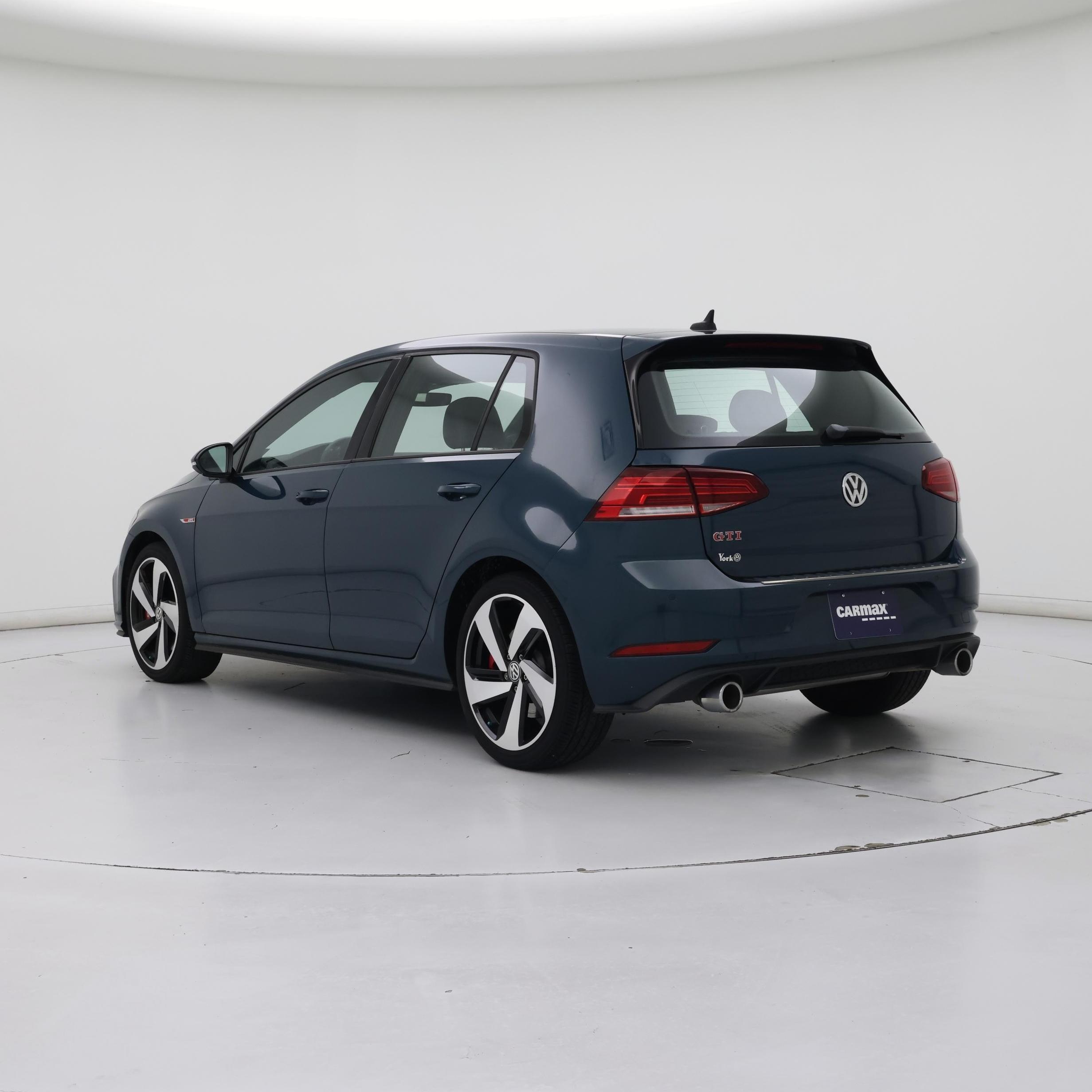 Thumbnail: 2019 Volkswagen Golf - 2