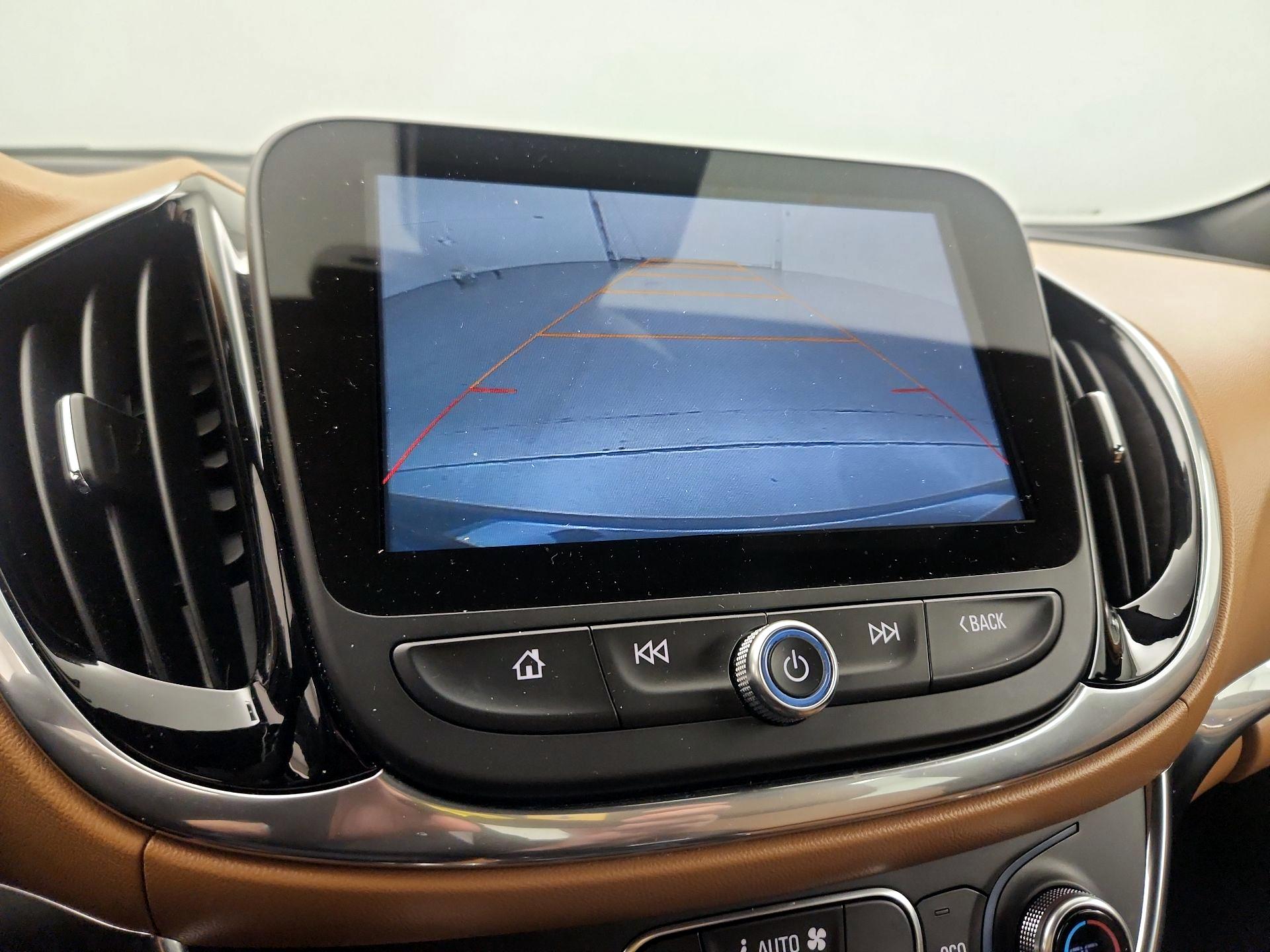 Thumbnail: 2017 Chevrolet Volt - 14