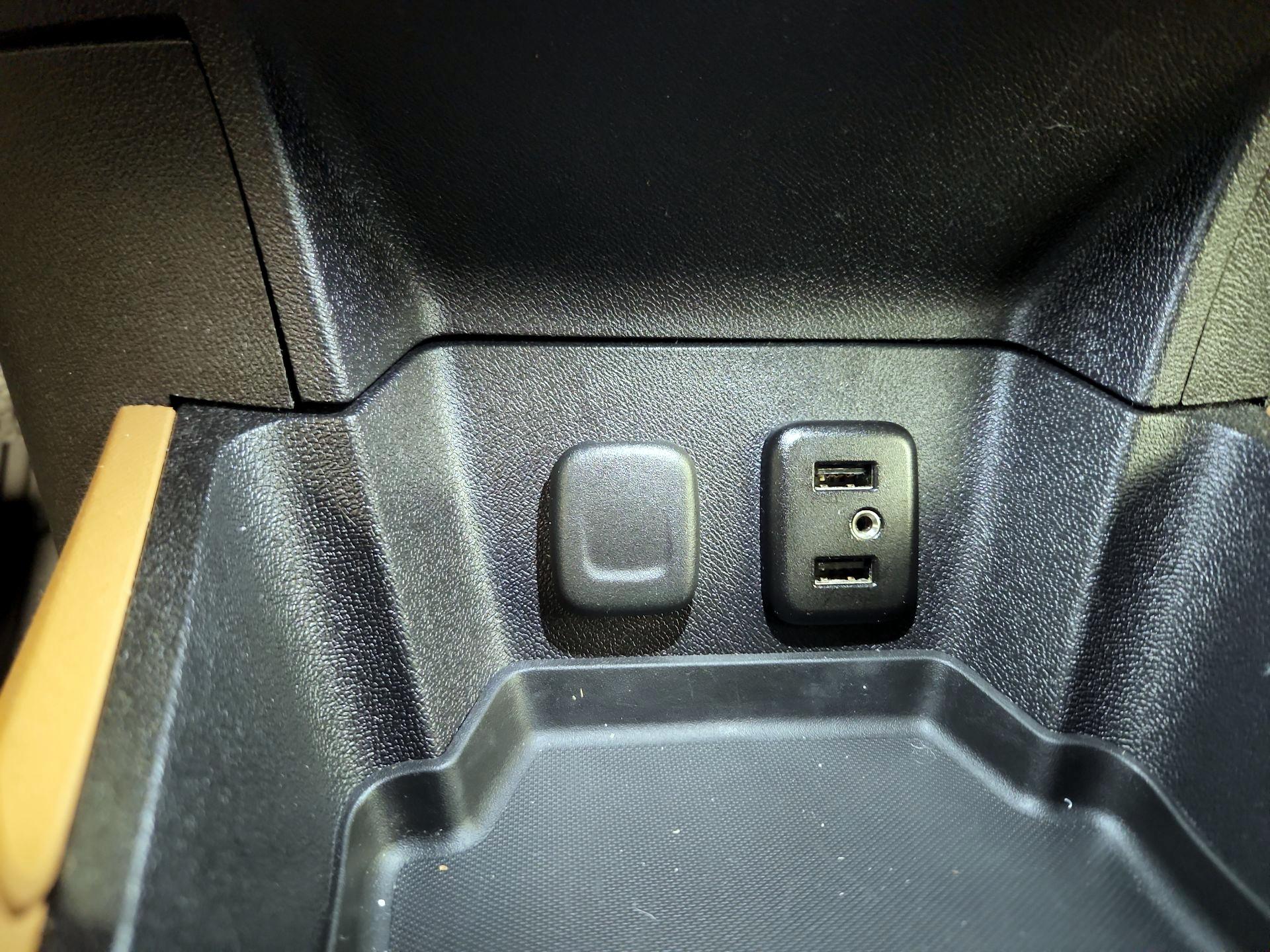 Thumbnail: 2017 Chevrolet Volt - 18