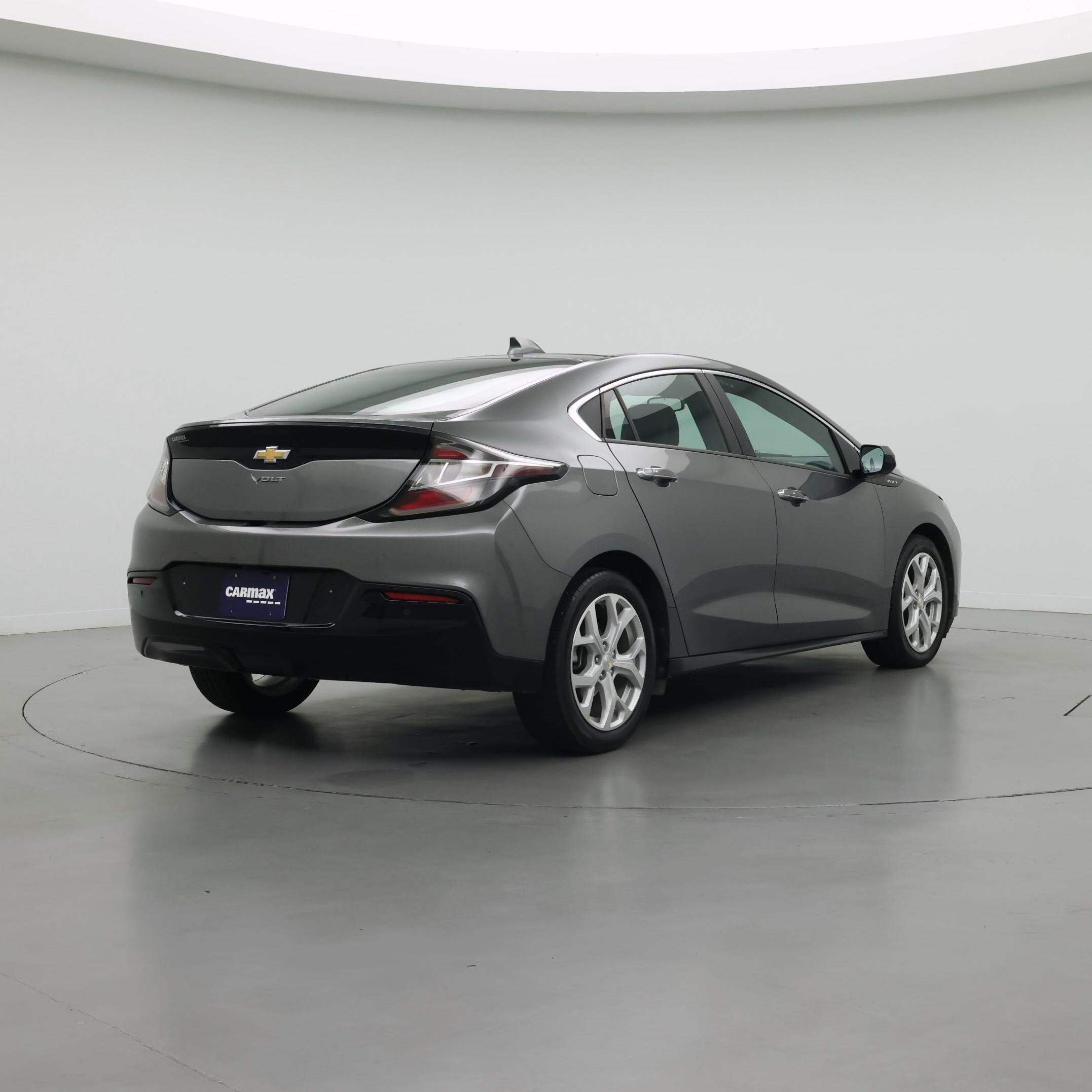 Thumbnail: 2017 Chevrolet Volt - 8