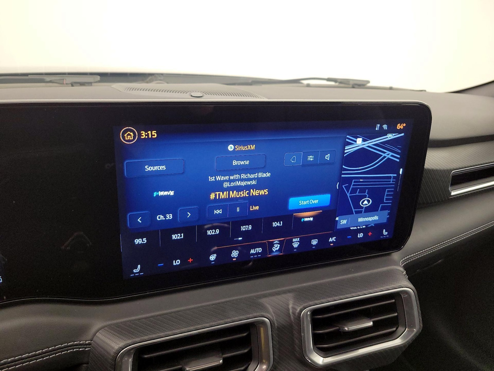 2024 Ford Mustang EcoBoost Premium - Photo 17