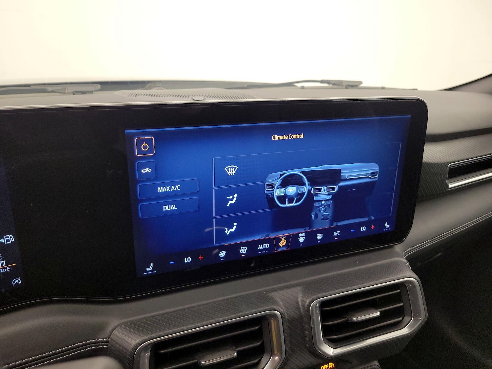 2024 Ford Mustang EcoBoost Premium - Photo 18