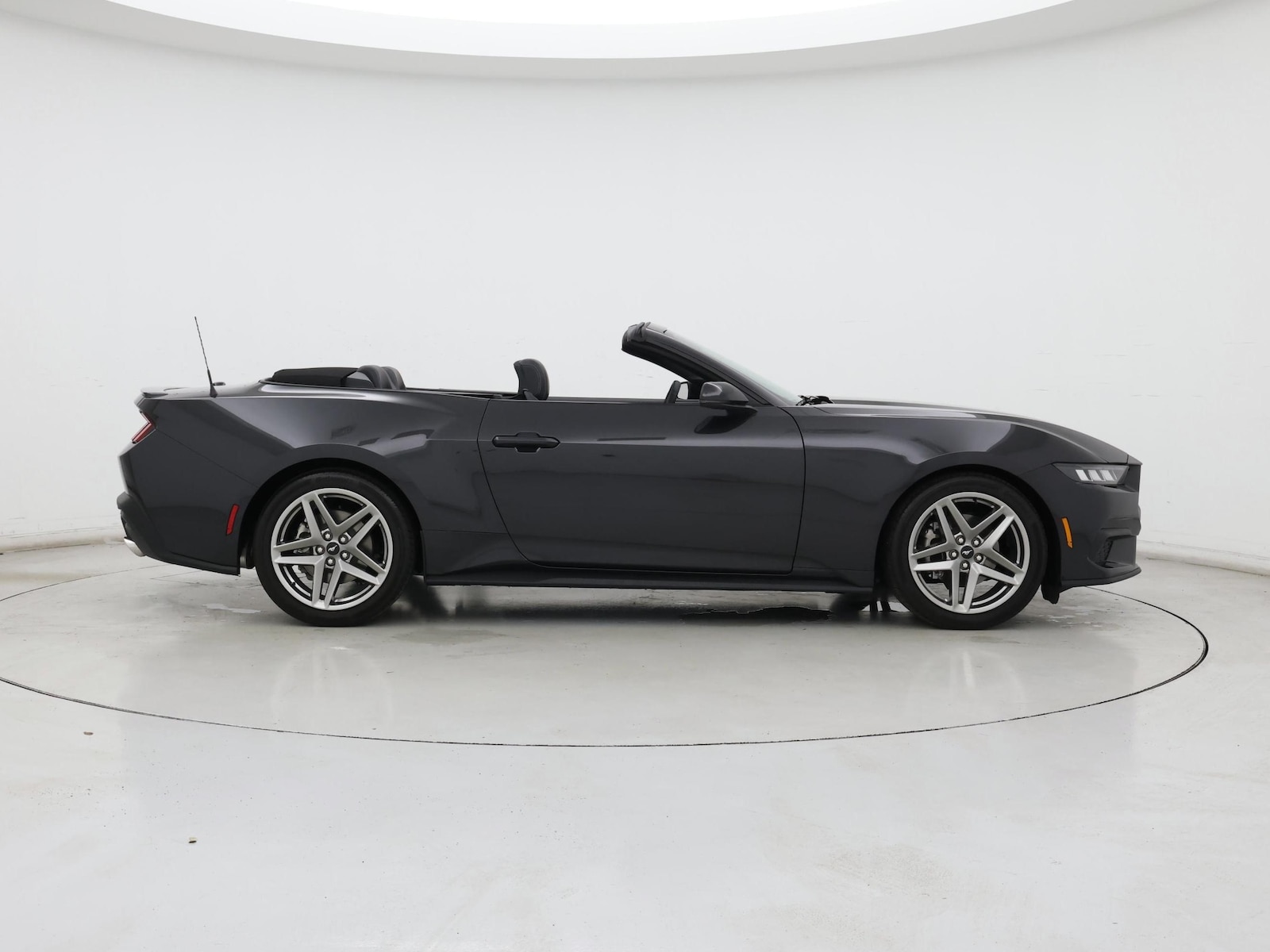 2024 Ford Mustang EcoBoost Premium - Photo 8