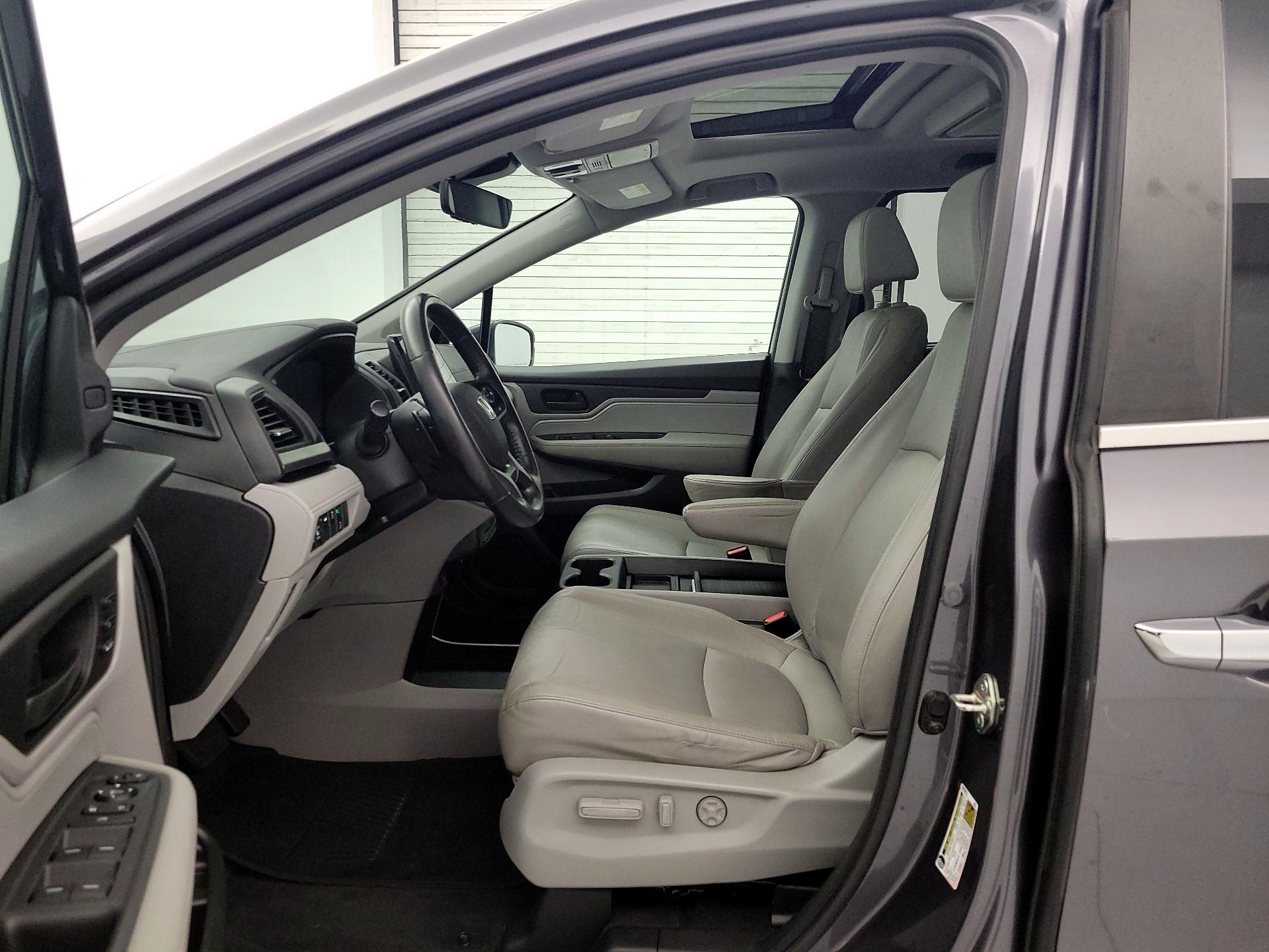 Thumbnail: 2019 Honda Odyssey - 11