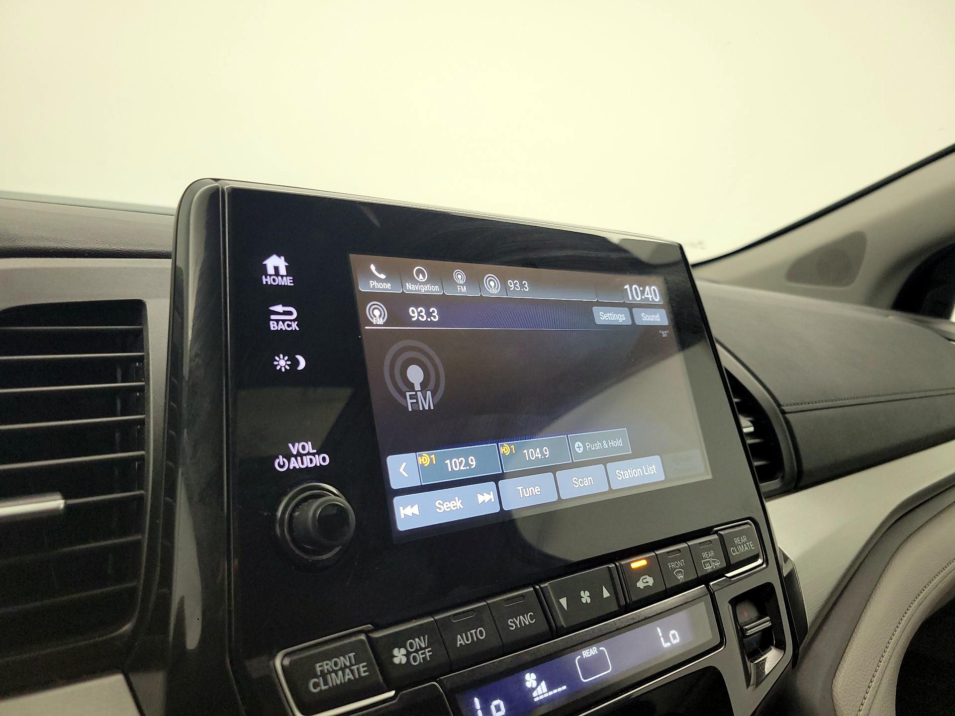 Thumbnail: 2019 Honda Odyssey - 16