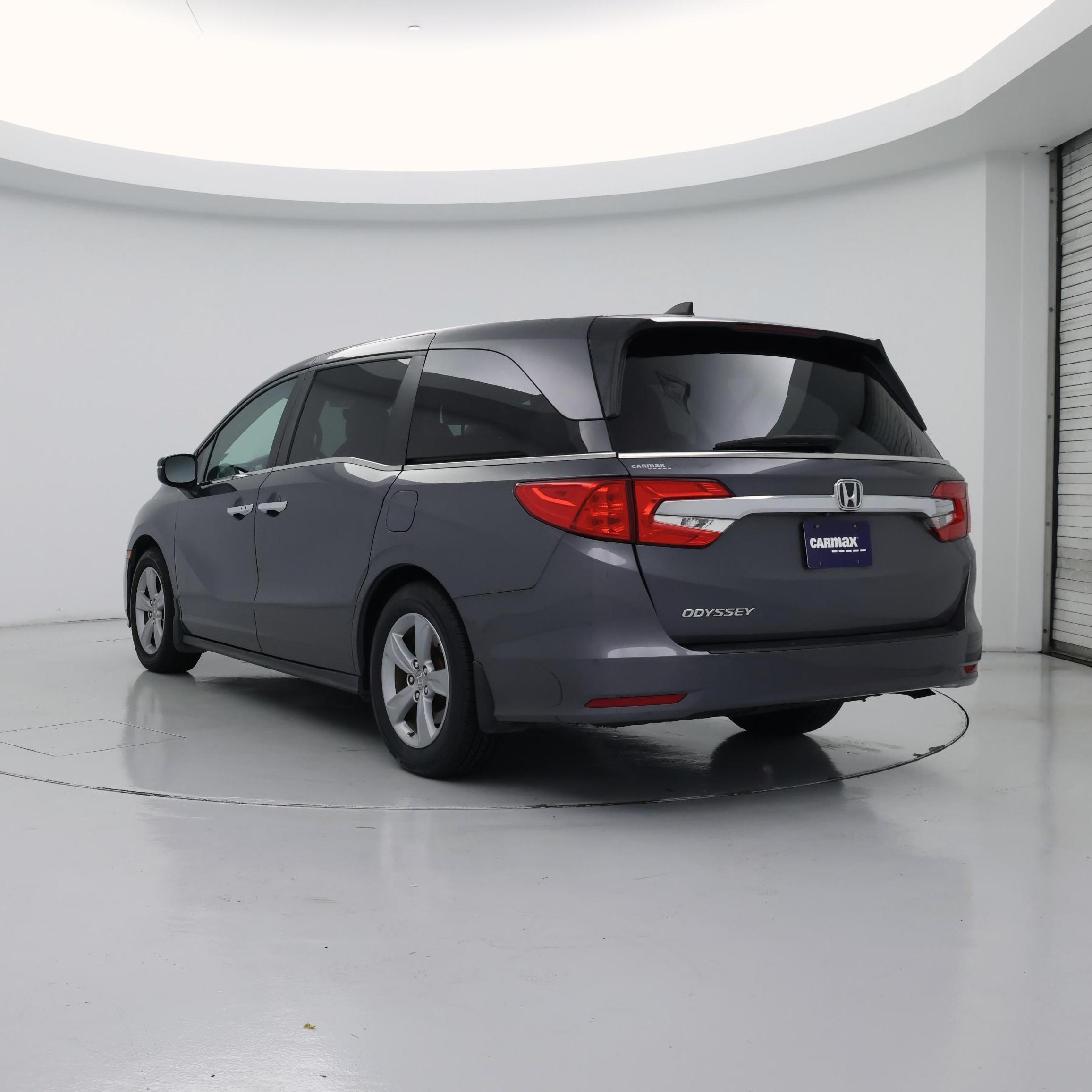 Thumbnail: 2019 Honda Odyssey - 2