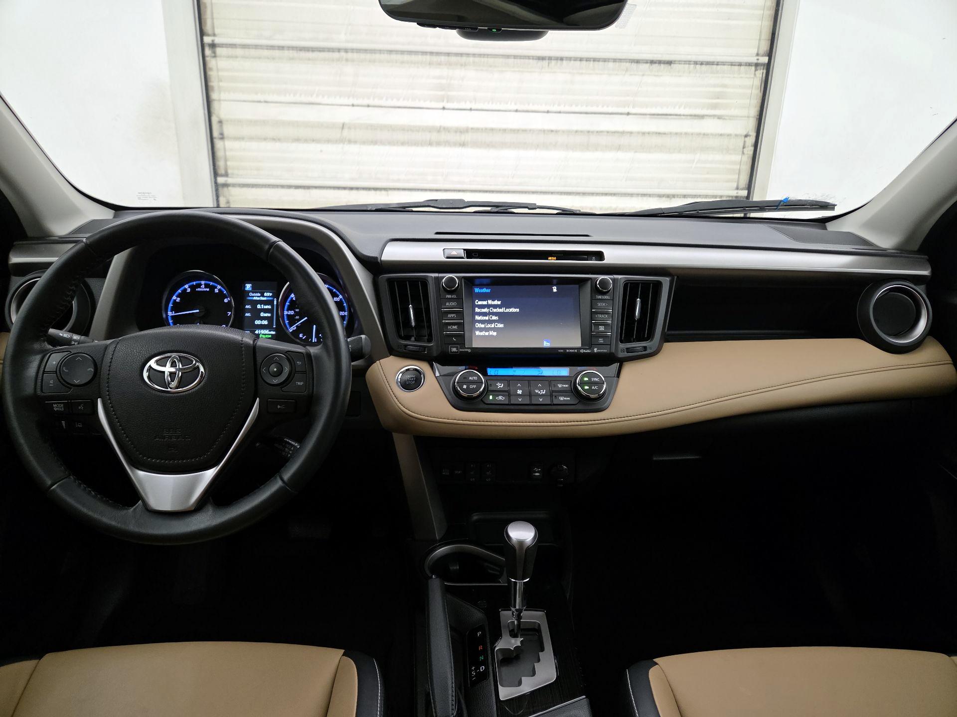 Thumbnail: 2016 Toyota RAV4 - 9