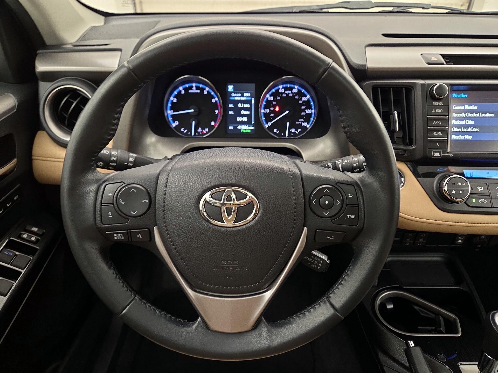 Thumbnail: 2016 Toyota RAV4 - 10