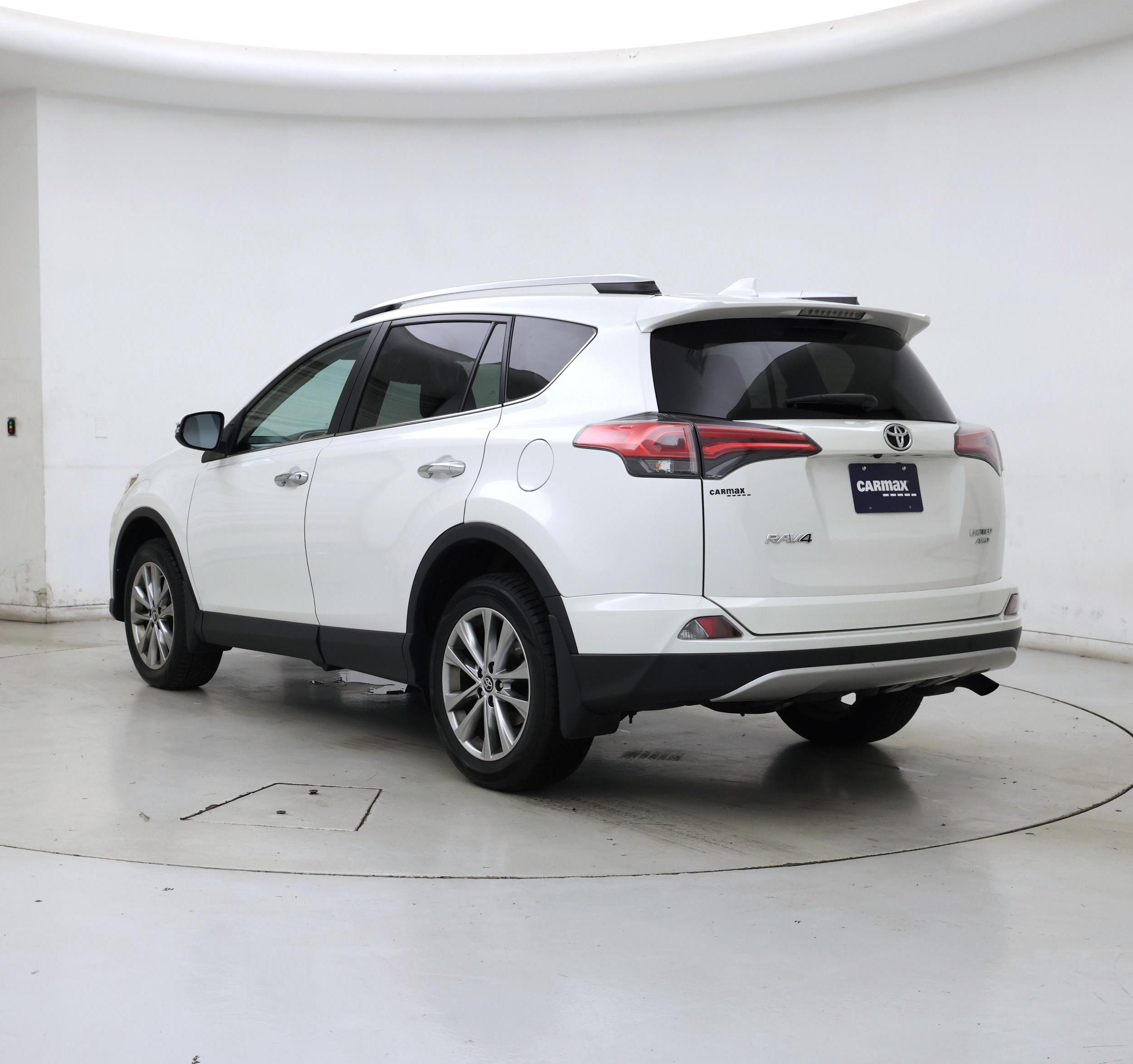 Thumbnail: 2016 Toyota RAV4 - 2