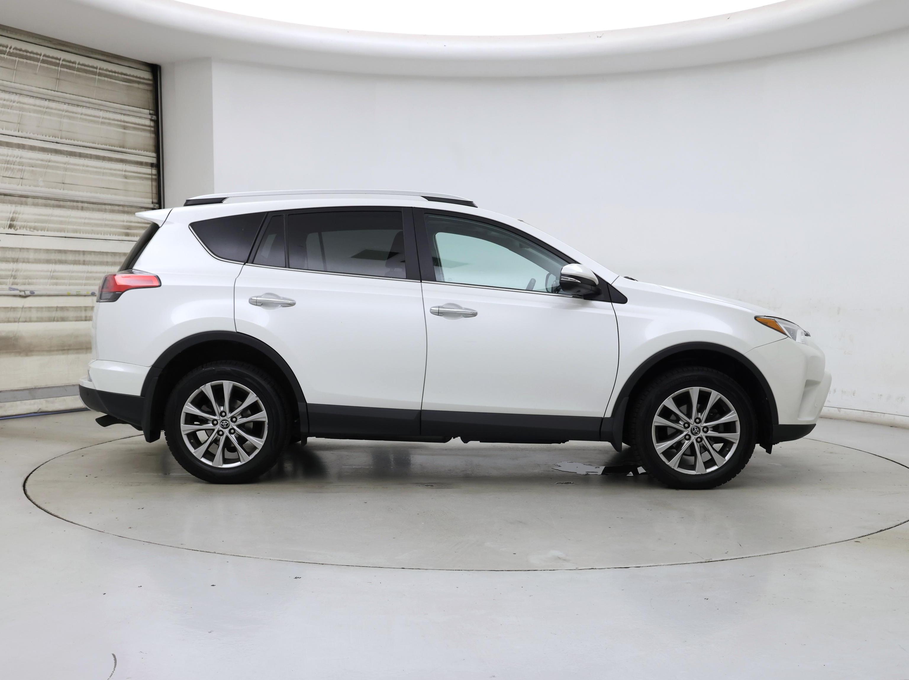 Thumbnail: 2016 Toyota RAV4 - 7