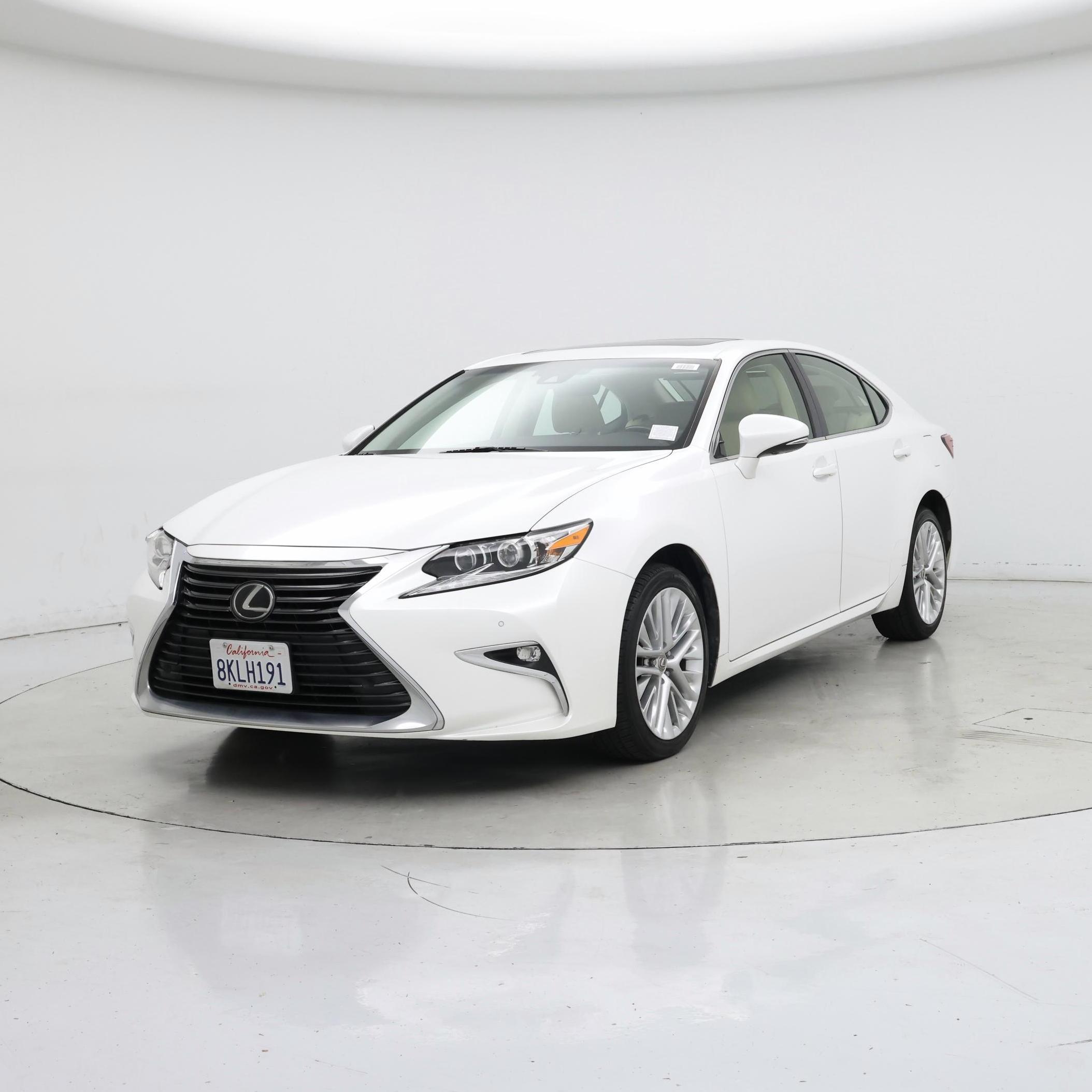 Thumbnail: 2016 Lexus ES - 4