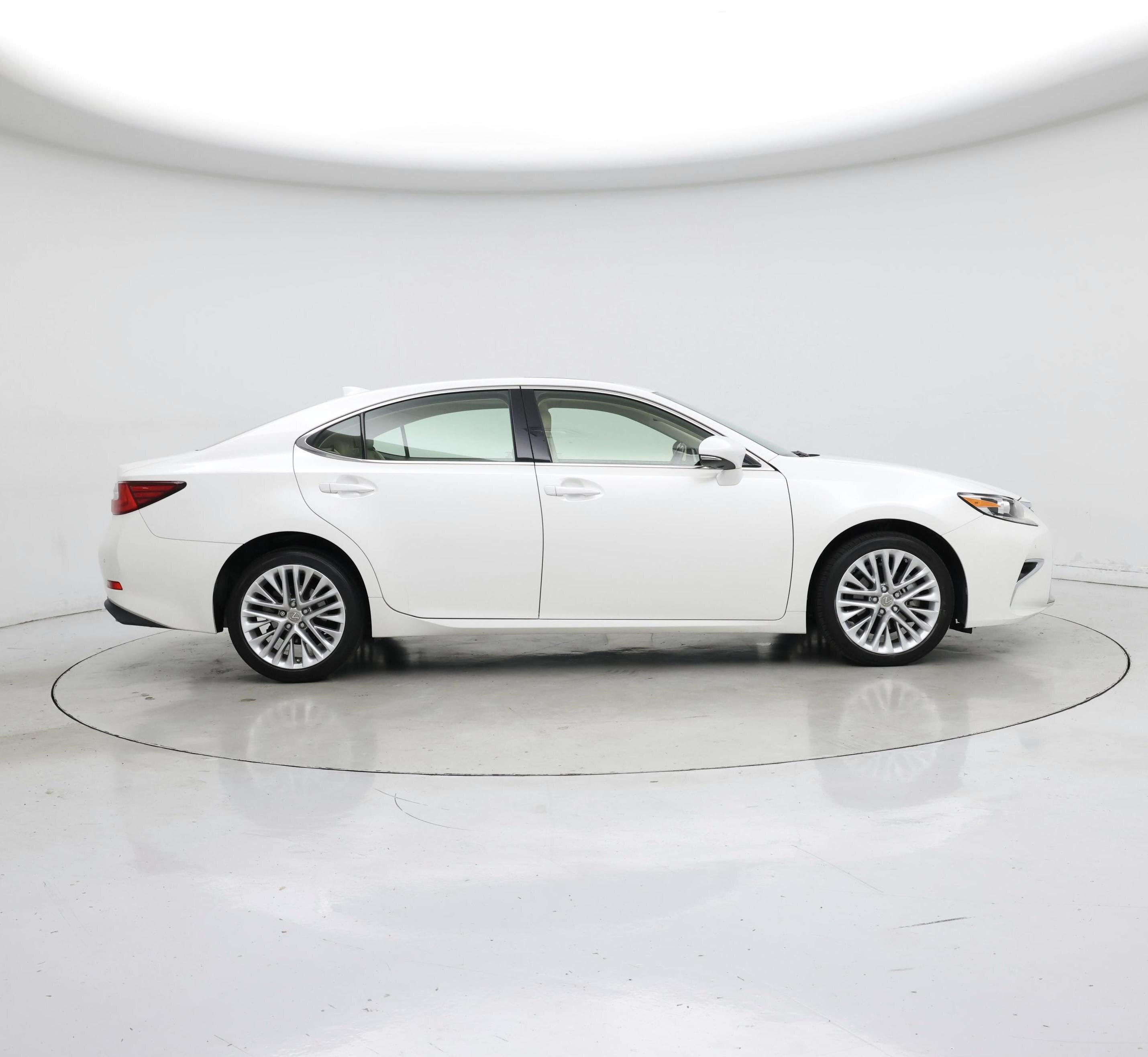 Thumbnail: 2016 Lexus ES - 7