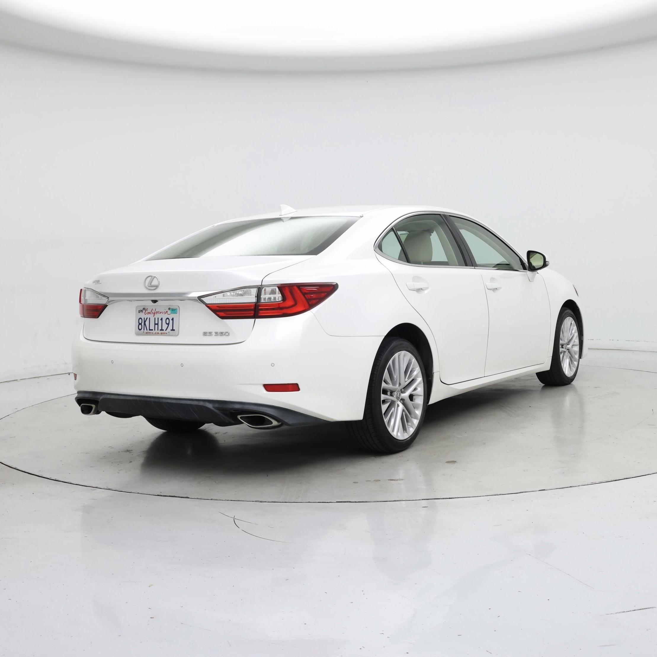 Thumbnail: 2016 Lexus ES - 8