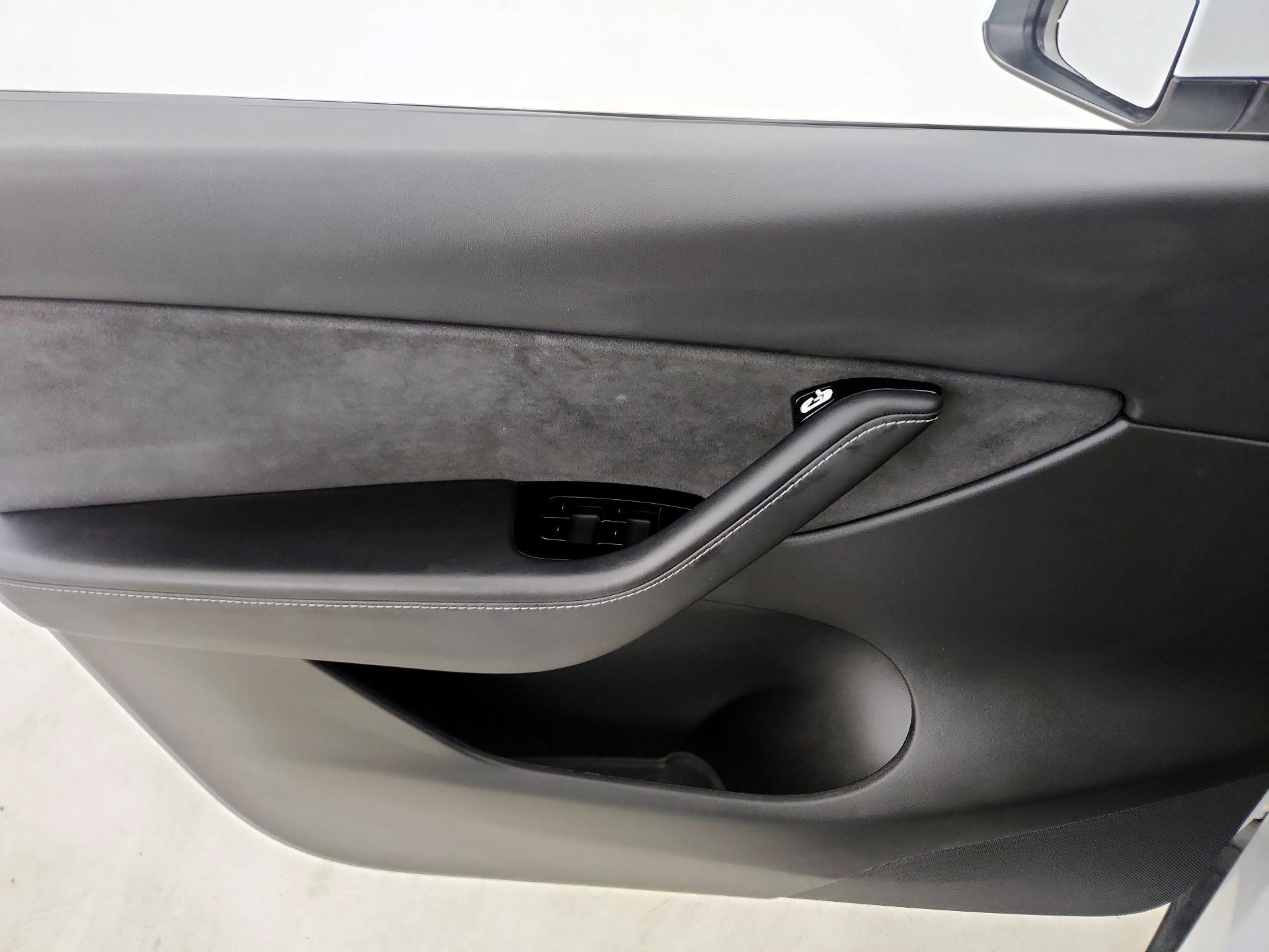 Thumbnail: 2021 Tesla Model Y - 12