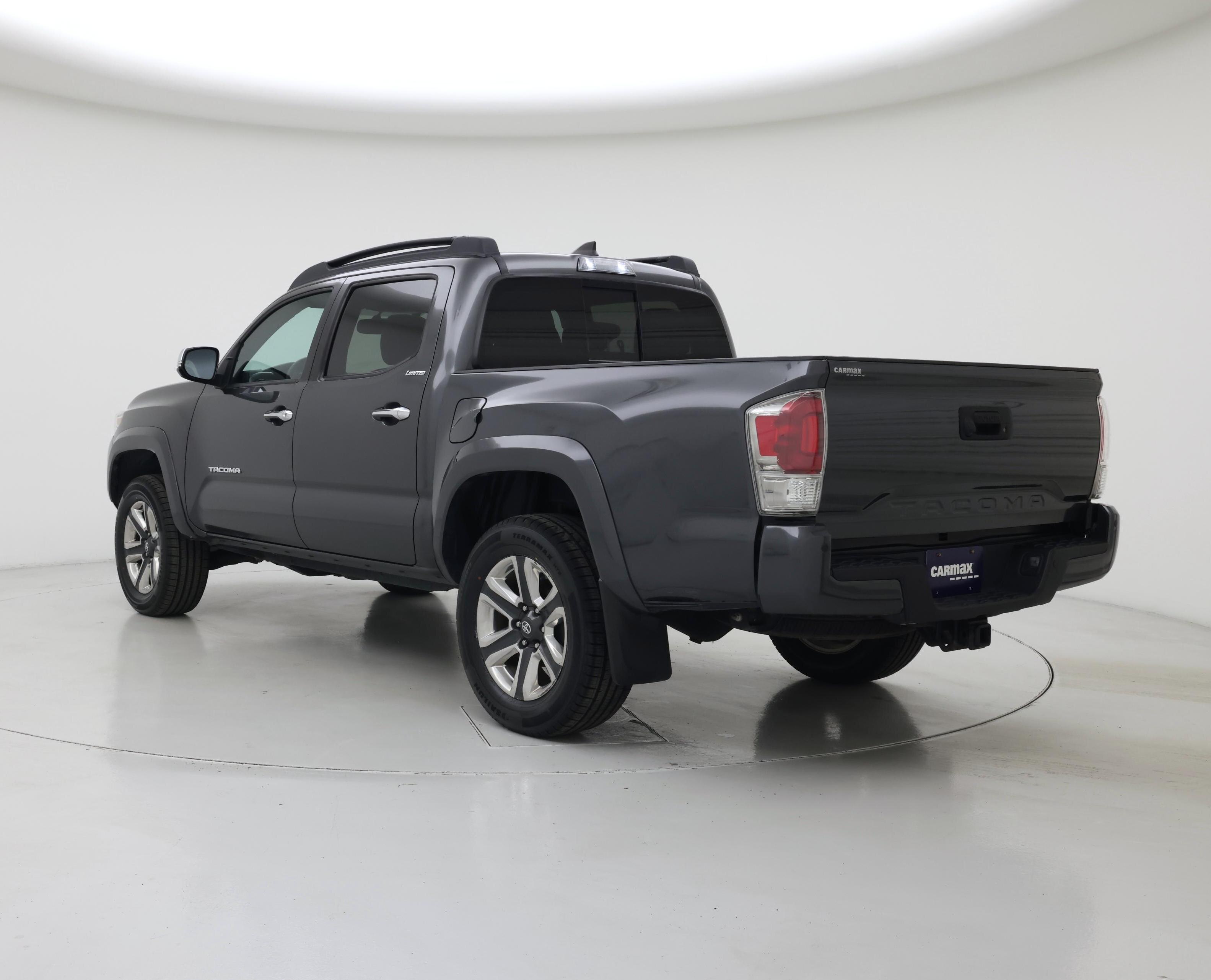 Thumbnail: 2017 Toyota Tacoma - 2