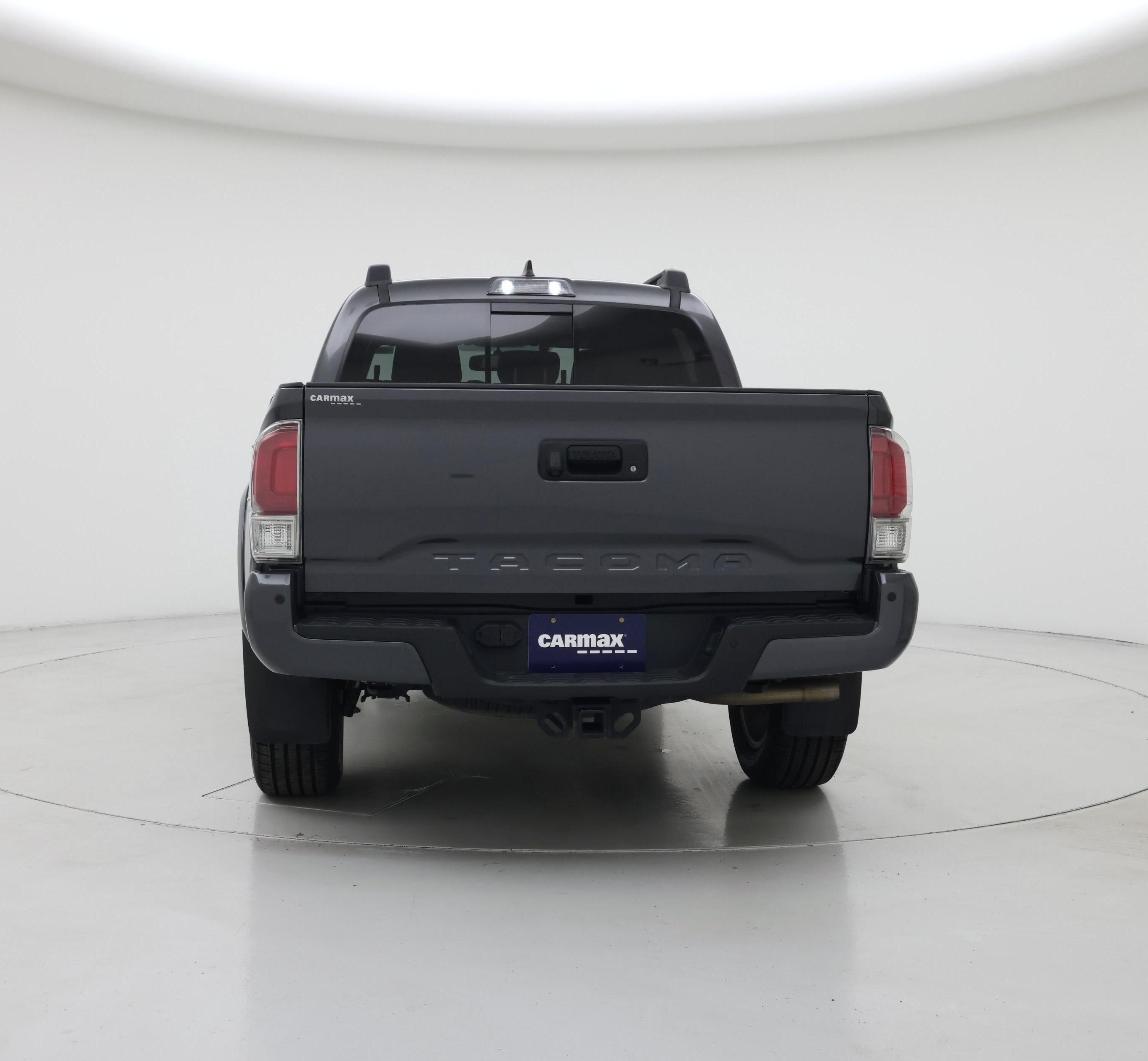 Thumbnail: 2017 Toyota Tacoma - 6
