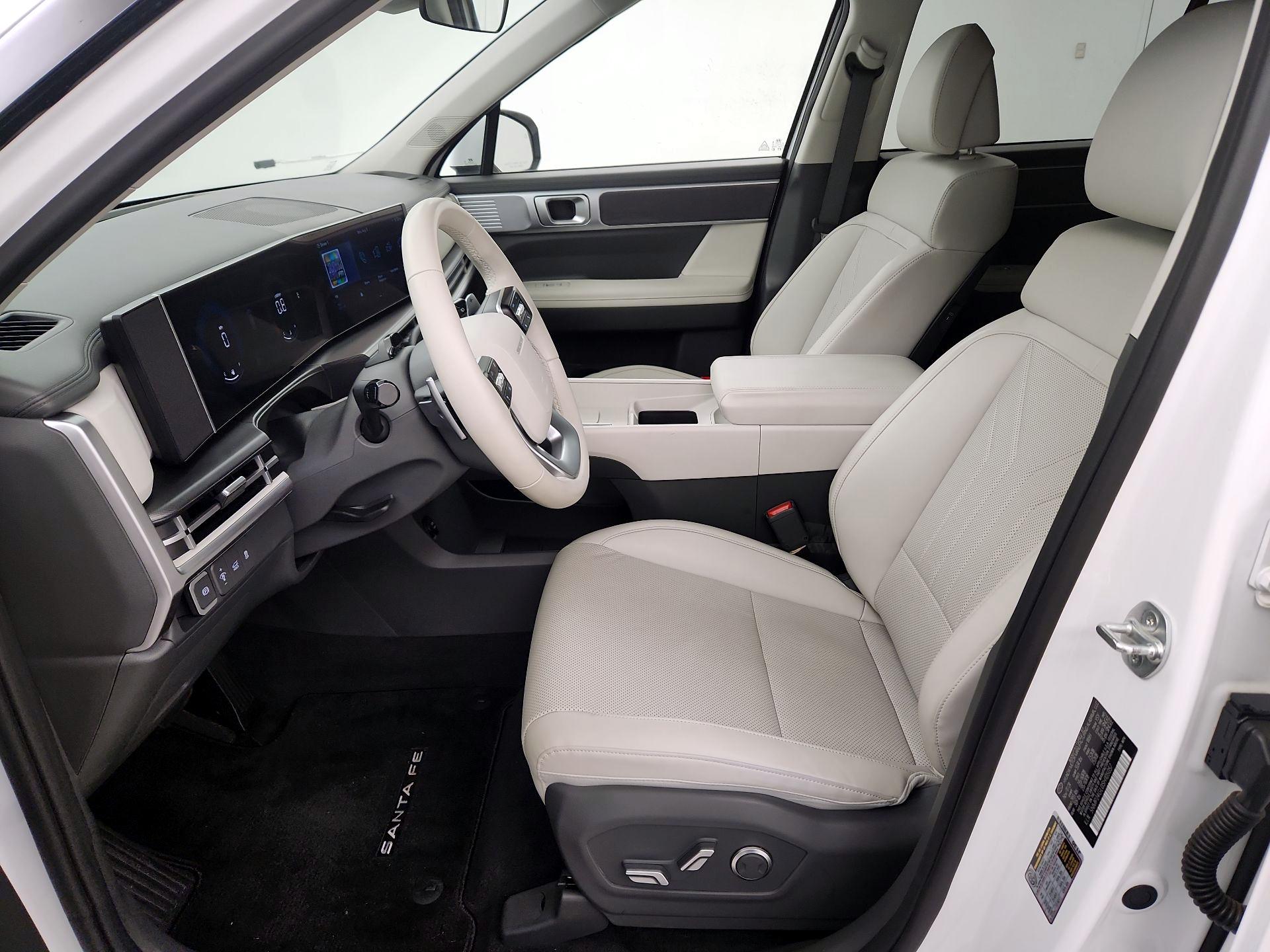 Thumbnail: 2025 Hyundai Santa Fe - 9