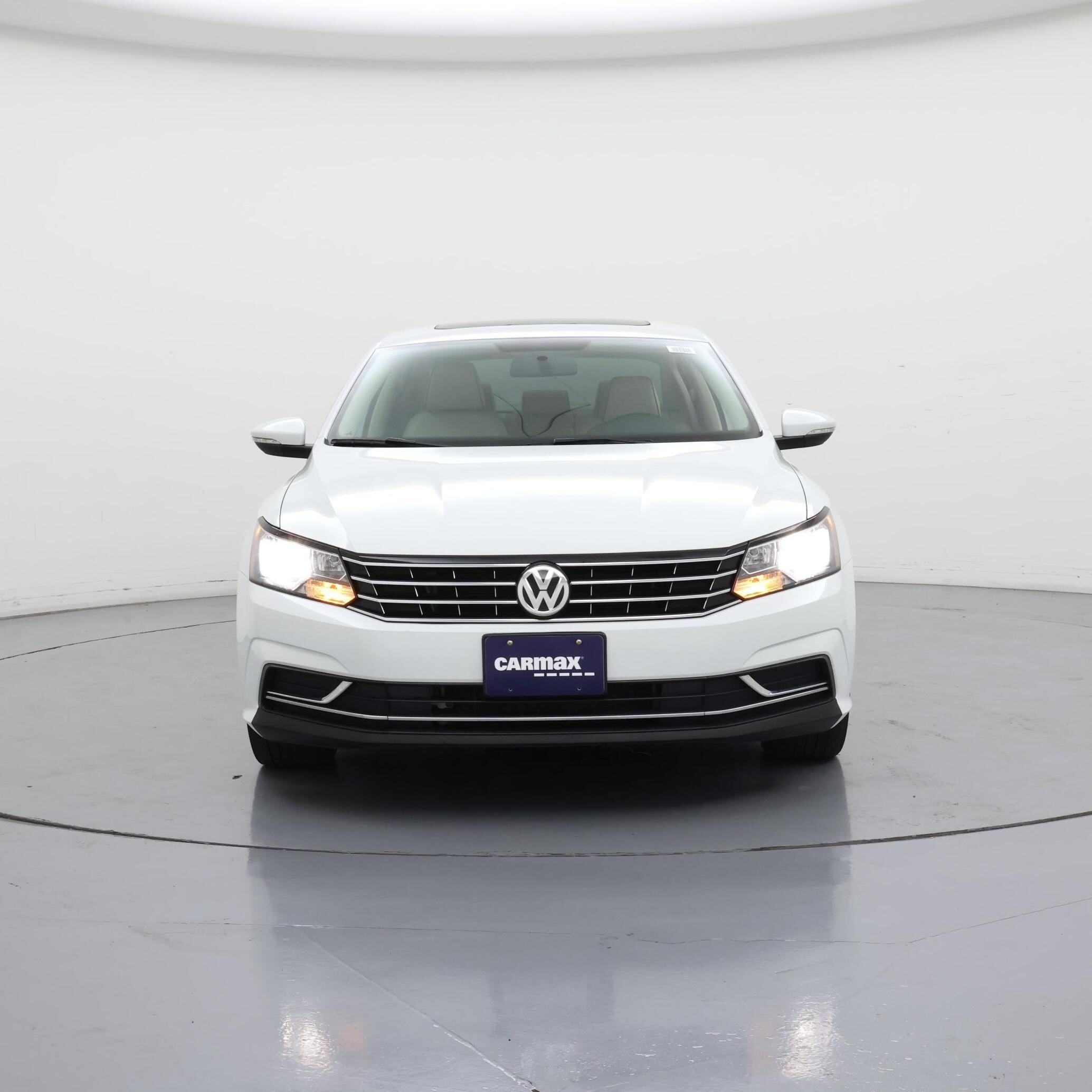 Thumbnail: 2016 Volkswagen Passat - 5