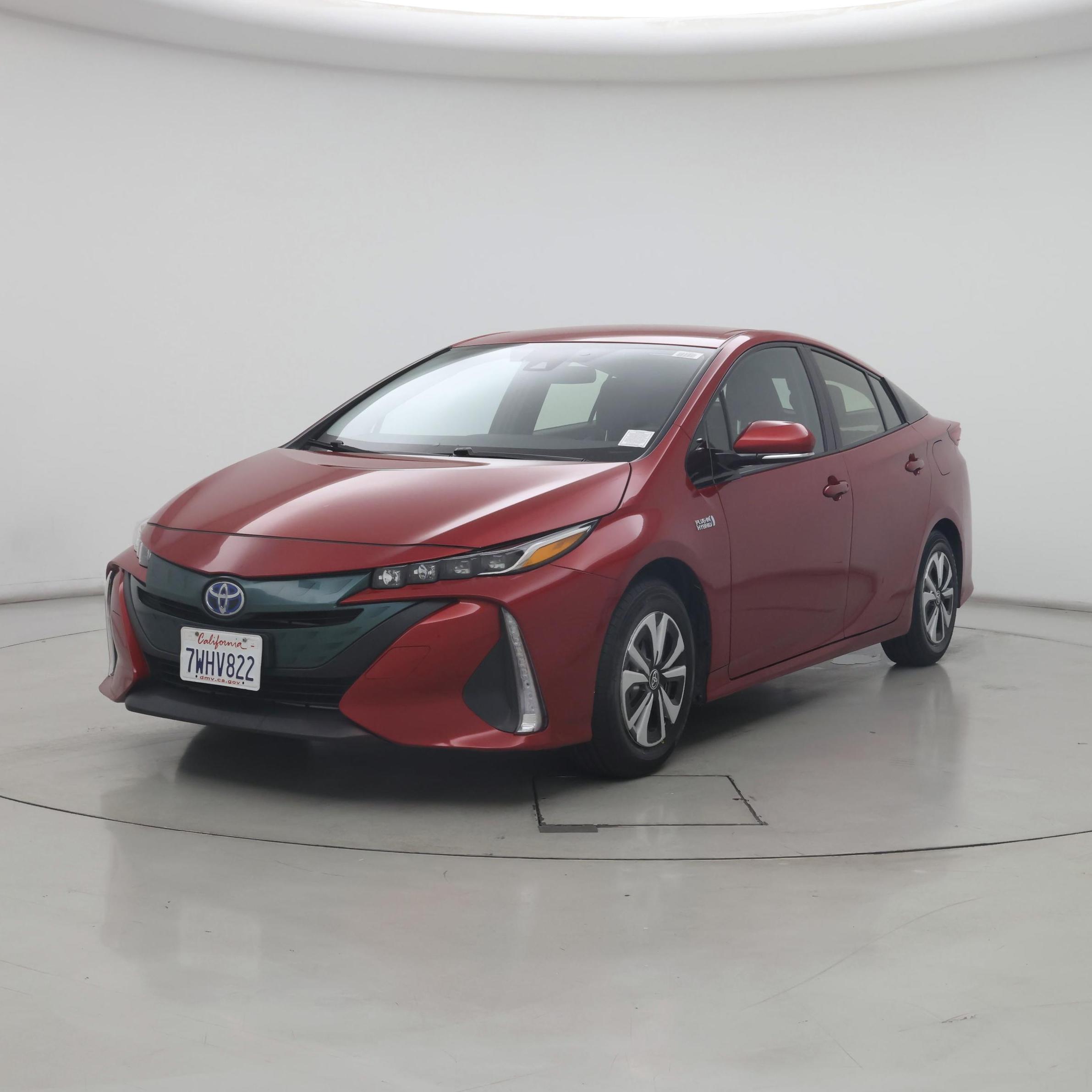 Thumbnail: 2017 Toyota Prius Prime - 4
