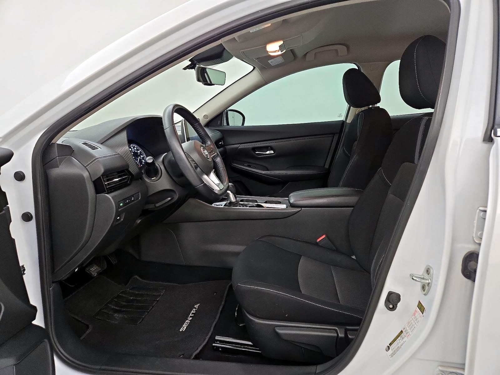 2020 Nissan Sentra SV - Photo 12