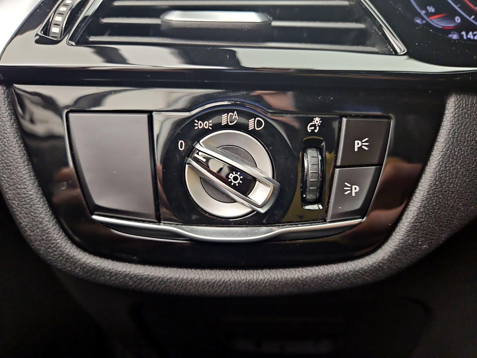2020 BMW 5 Series 540i - Photo 14