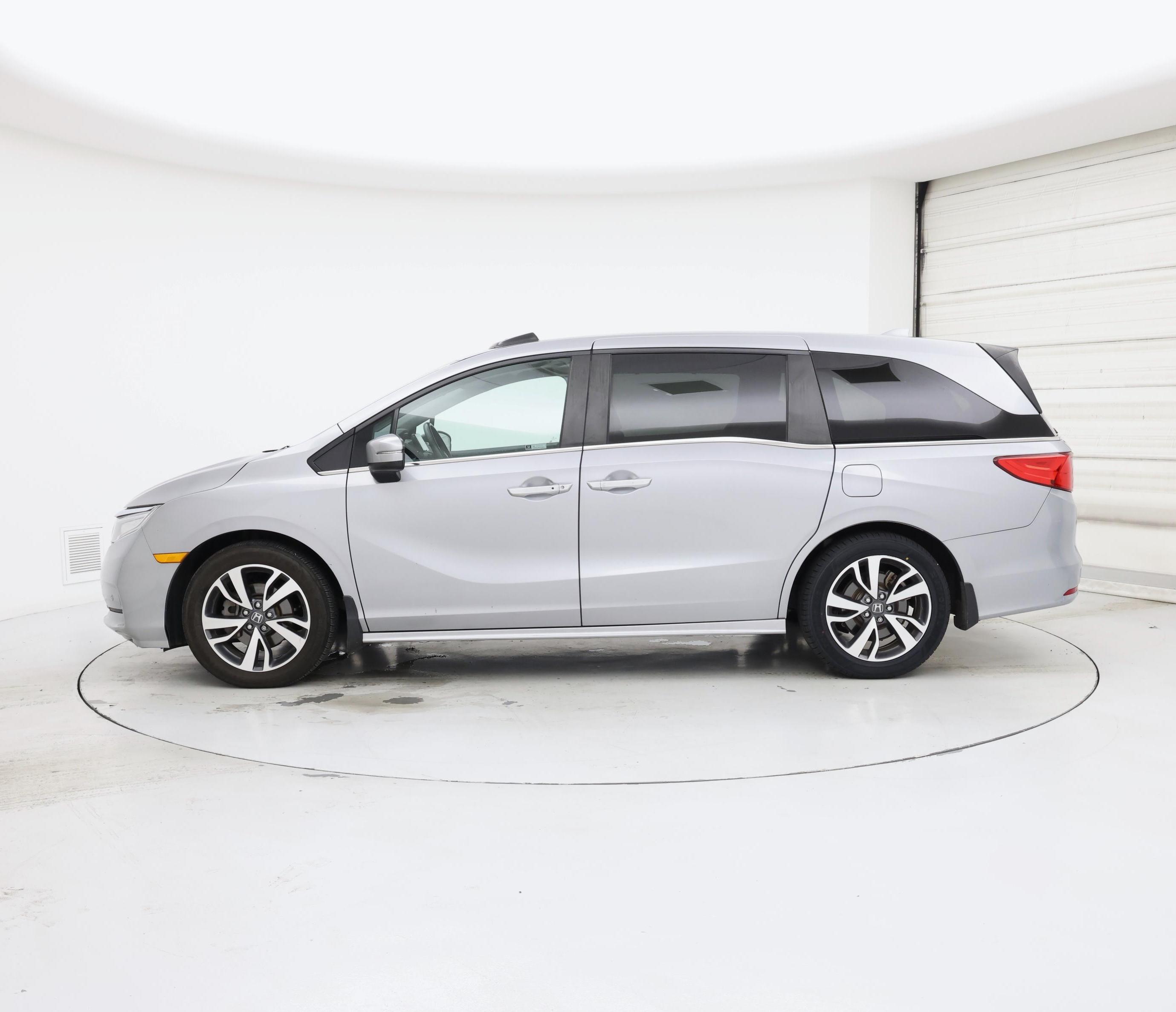 Thumbnail: 2022 Honda Odyssey - 3