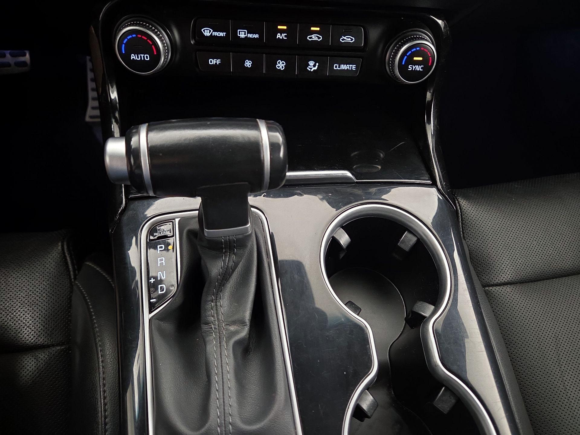 Thumbnail: 2020 Kia Stinger - 17