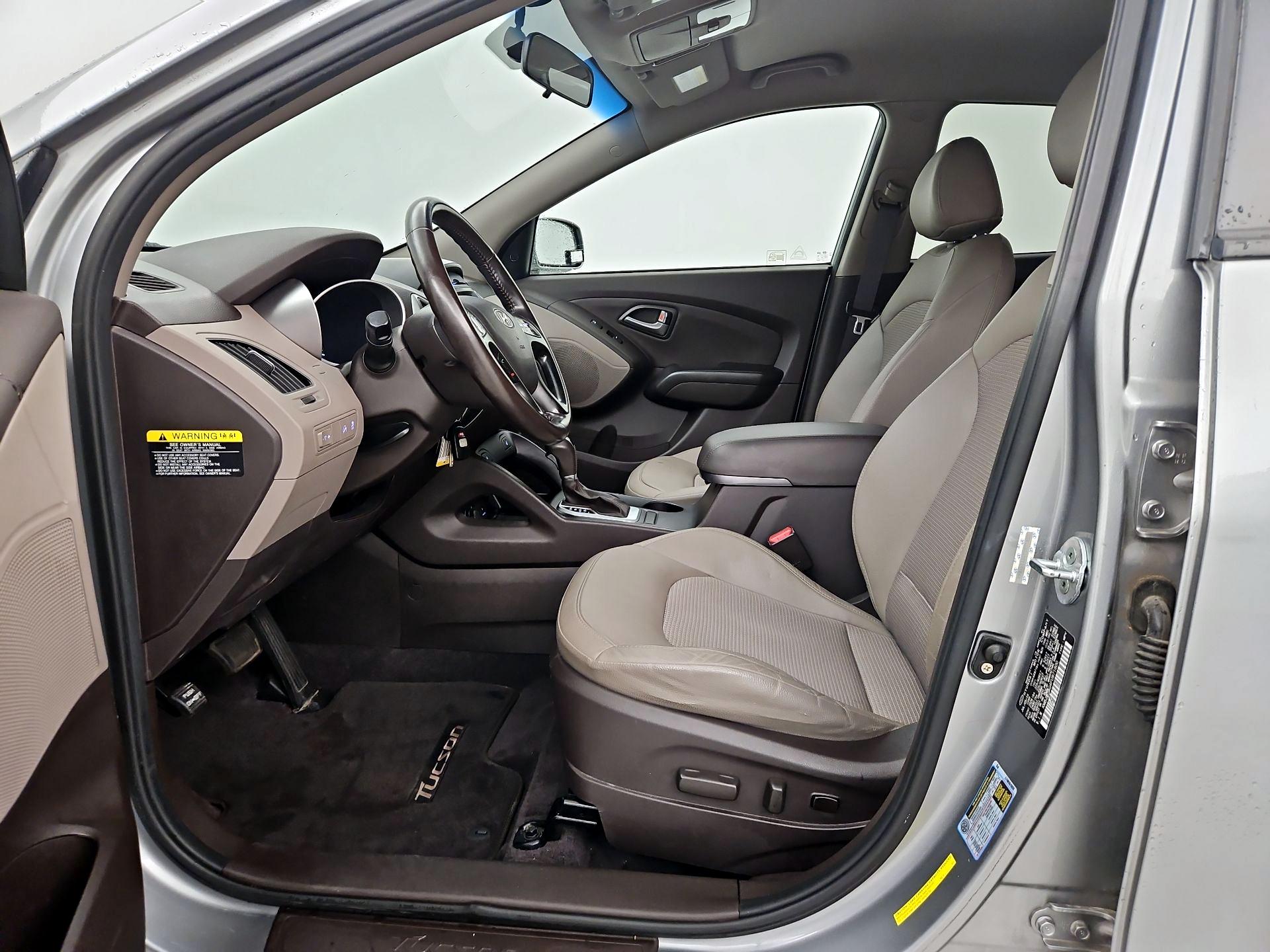 Thumbnail: 2015 Hyundai Tucson - 11
