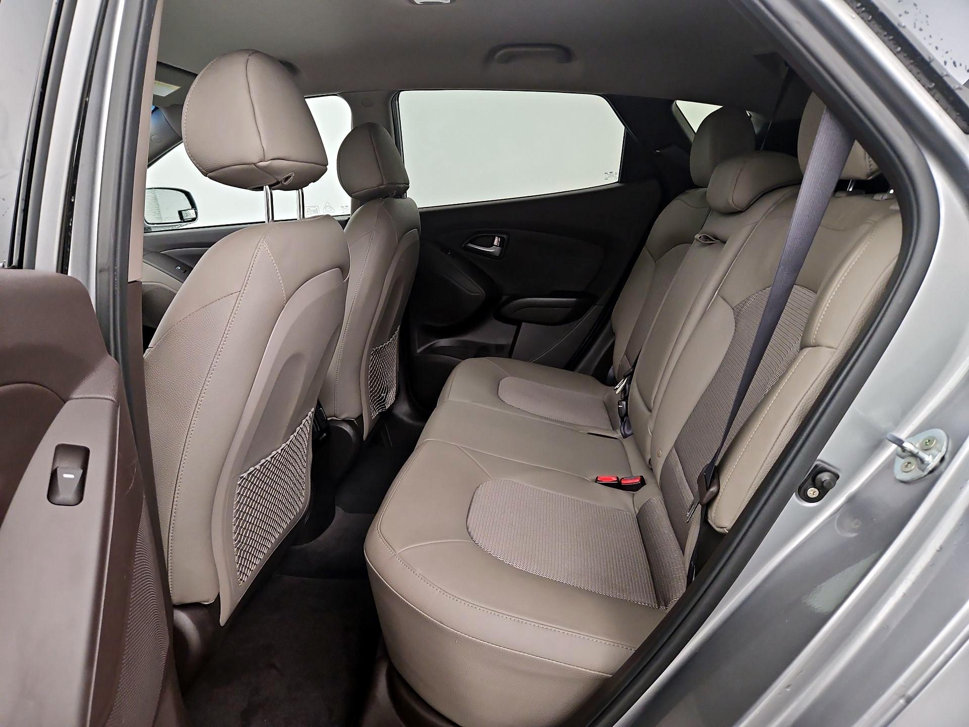 Thumbnail: 2015 Hyundai Tucson - 19