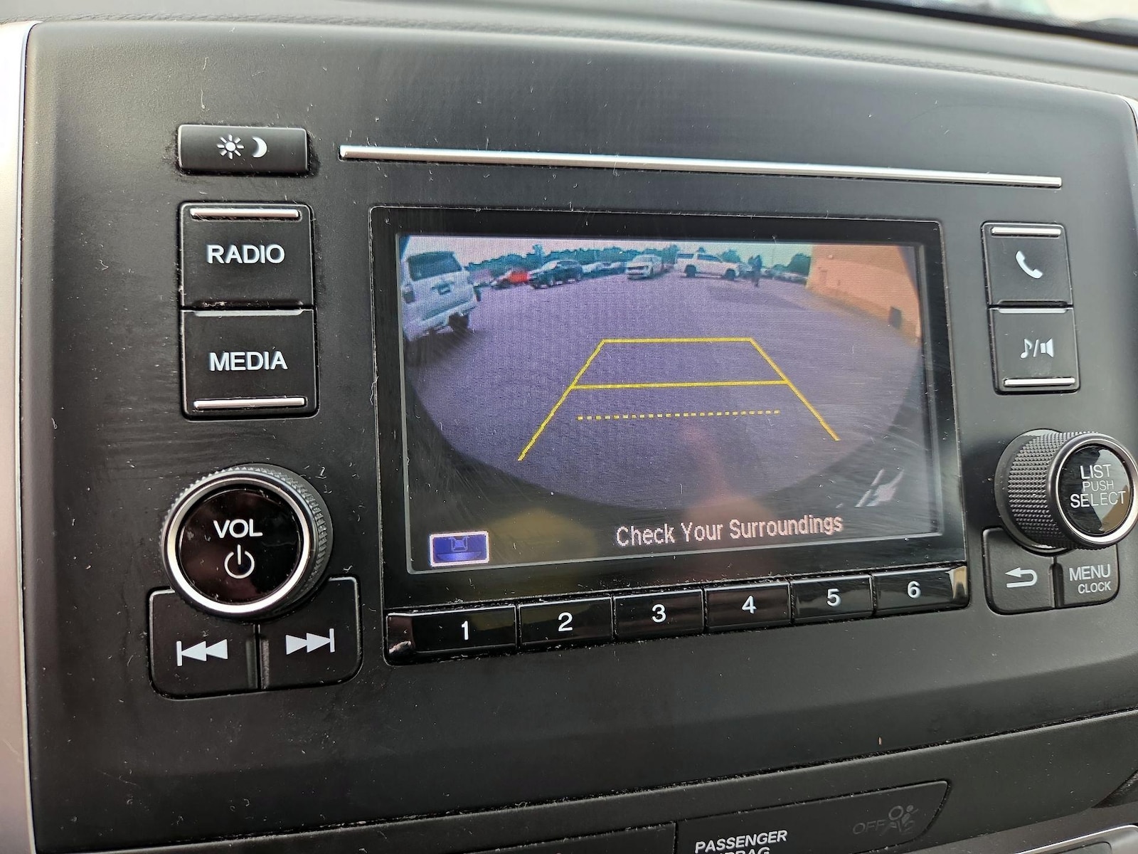 2019 Honda Pilot LX - Photo 15