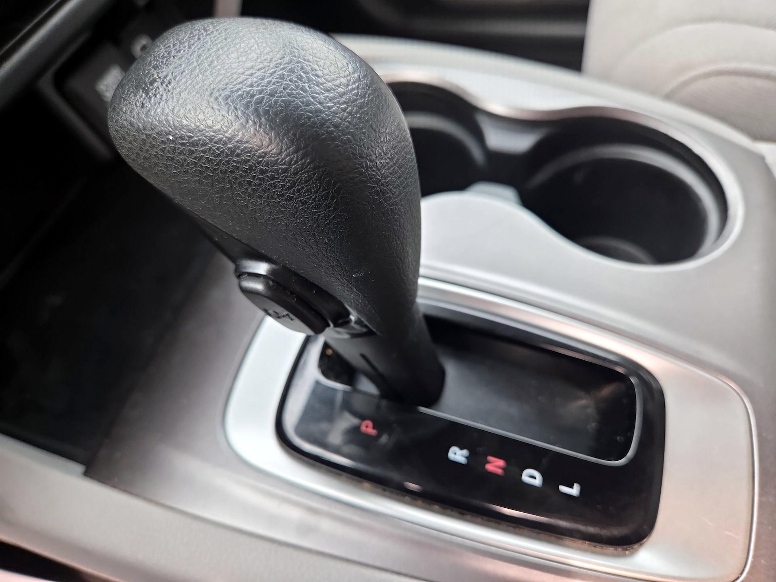 2019 Honda Pilot LX - Photo 18