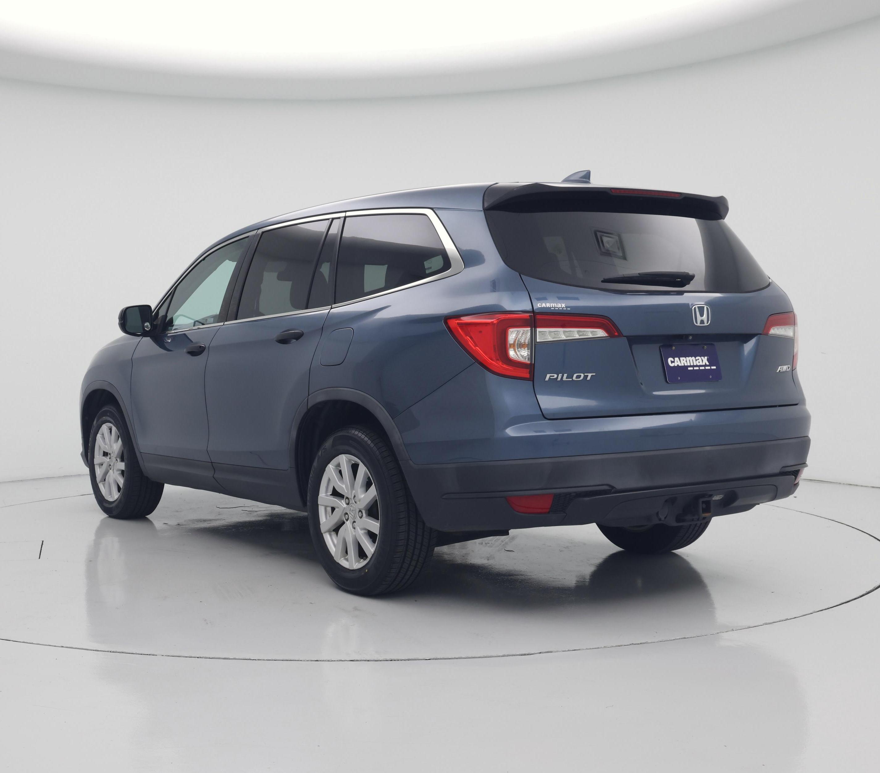 Thumbnail: 2019 Honda Pilot - 2
