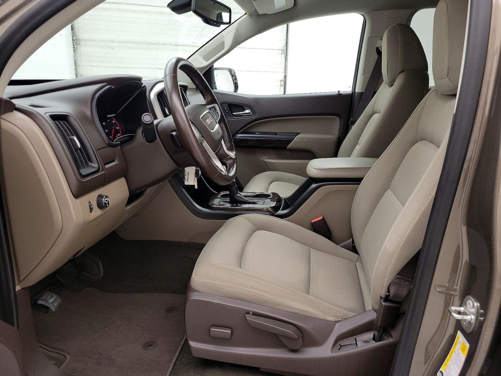 Power Seat(s) & Side Airbags