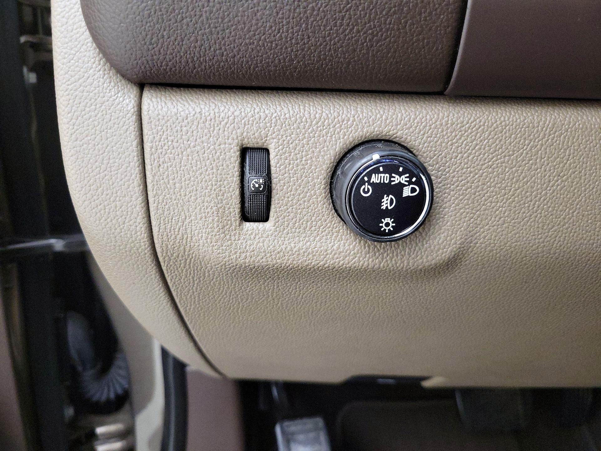 Thumbnail: 2016 GMC Canyon - 13